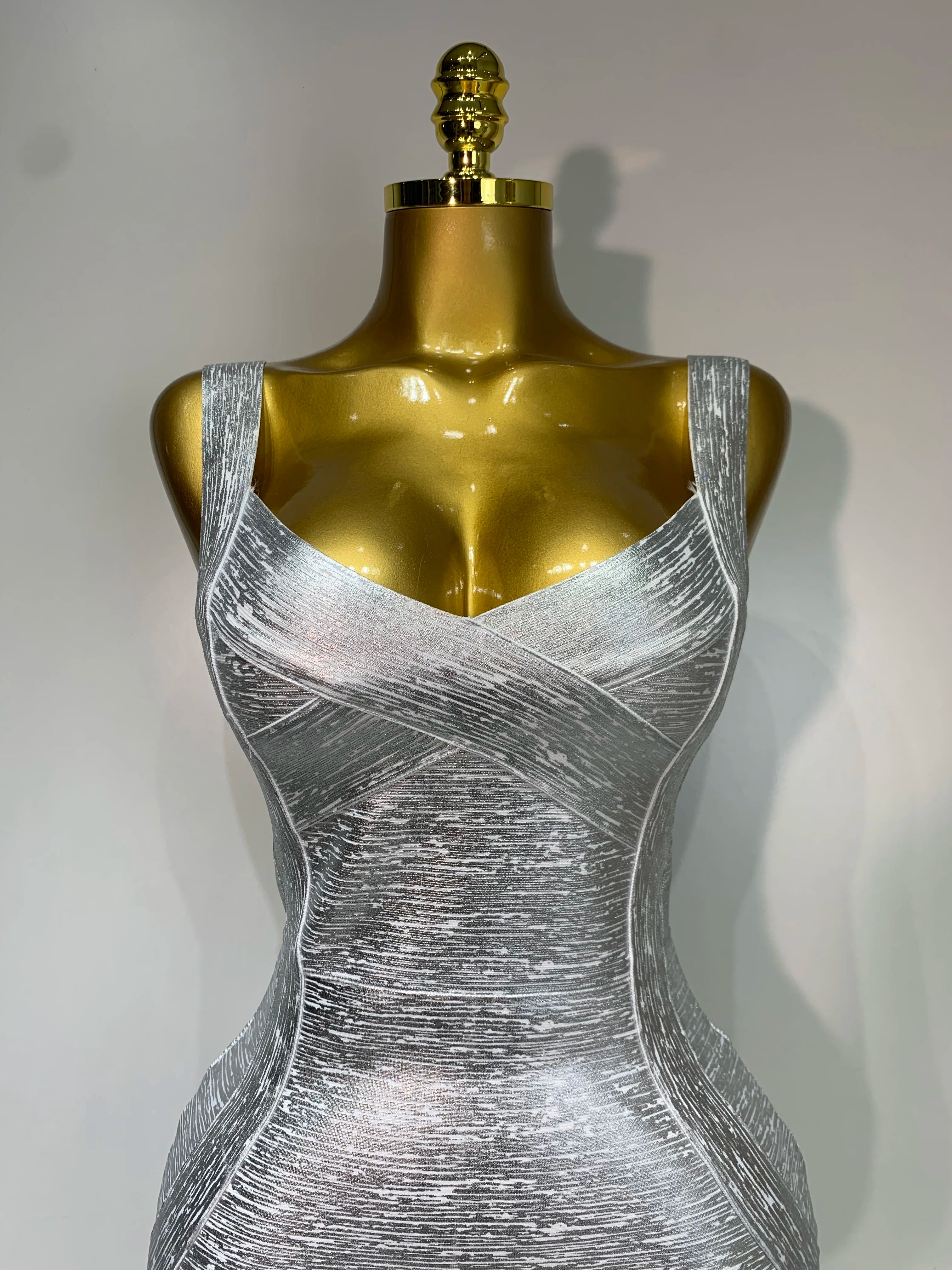 Women Sleeveless Bodycon Bandage Dress Celebrity Elegant Silver Gold Cocktail Party Birthday Dress Vestidos
