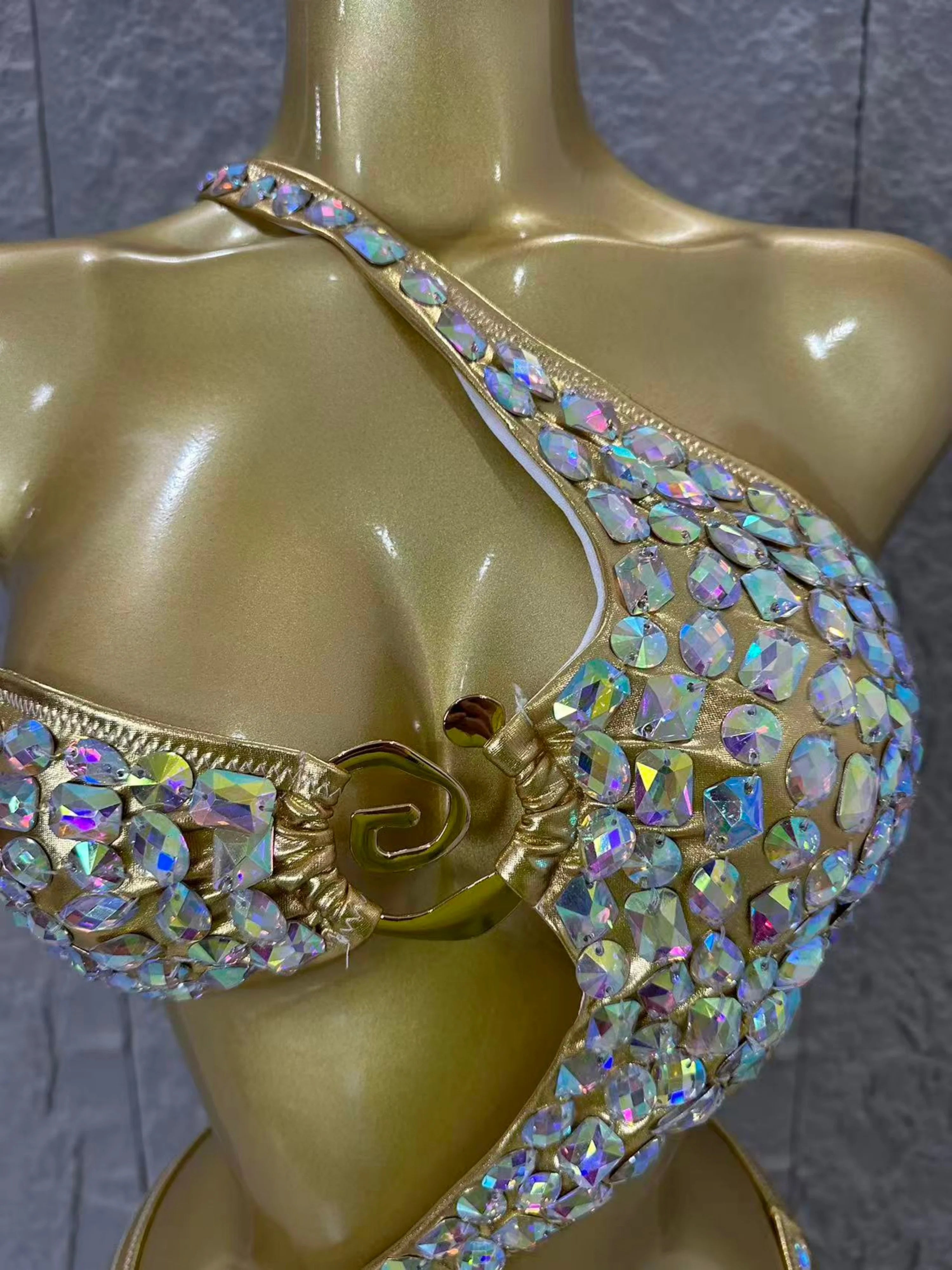 Women Sexy Halter Neck Iridescent Crystal Embellished Cutout Outfit Stage Performance Costume 2026 Luxurious Black Bodysuit