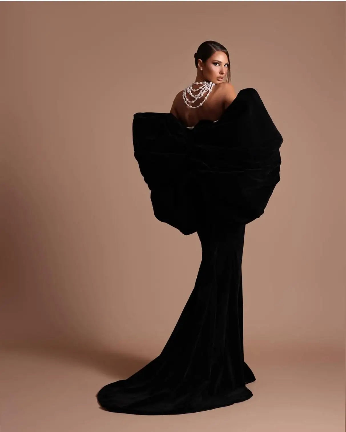 Luxury Diamonds Strapless Package Hips White Patchwork Black Bandage Dress Fashion Woman Party Dress Celebrity Party Vestido