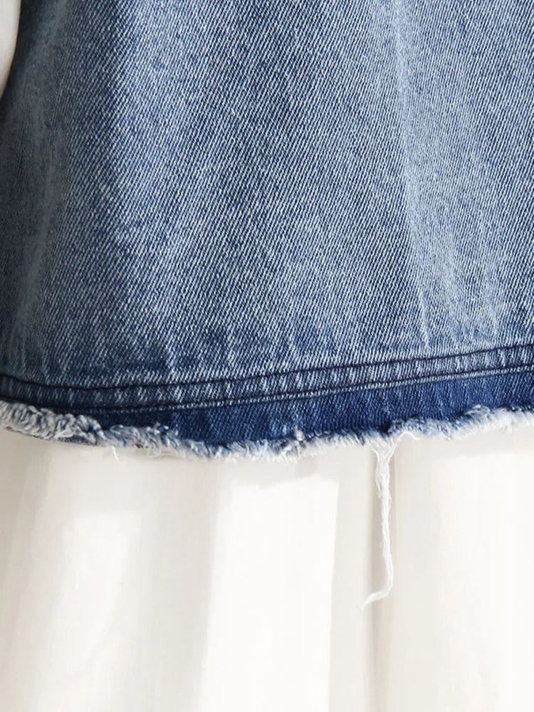 DEAT Fashion Women's Denim Shirt Lapel Loose Hollow Out Single Breasted Denim Splice Fake Two Pcs Blouse Summer New 17A8112