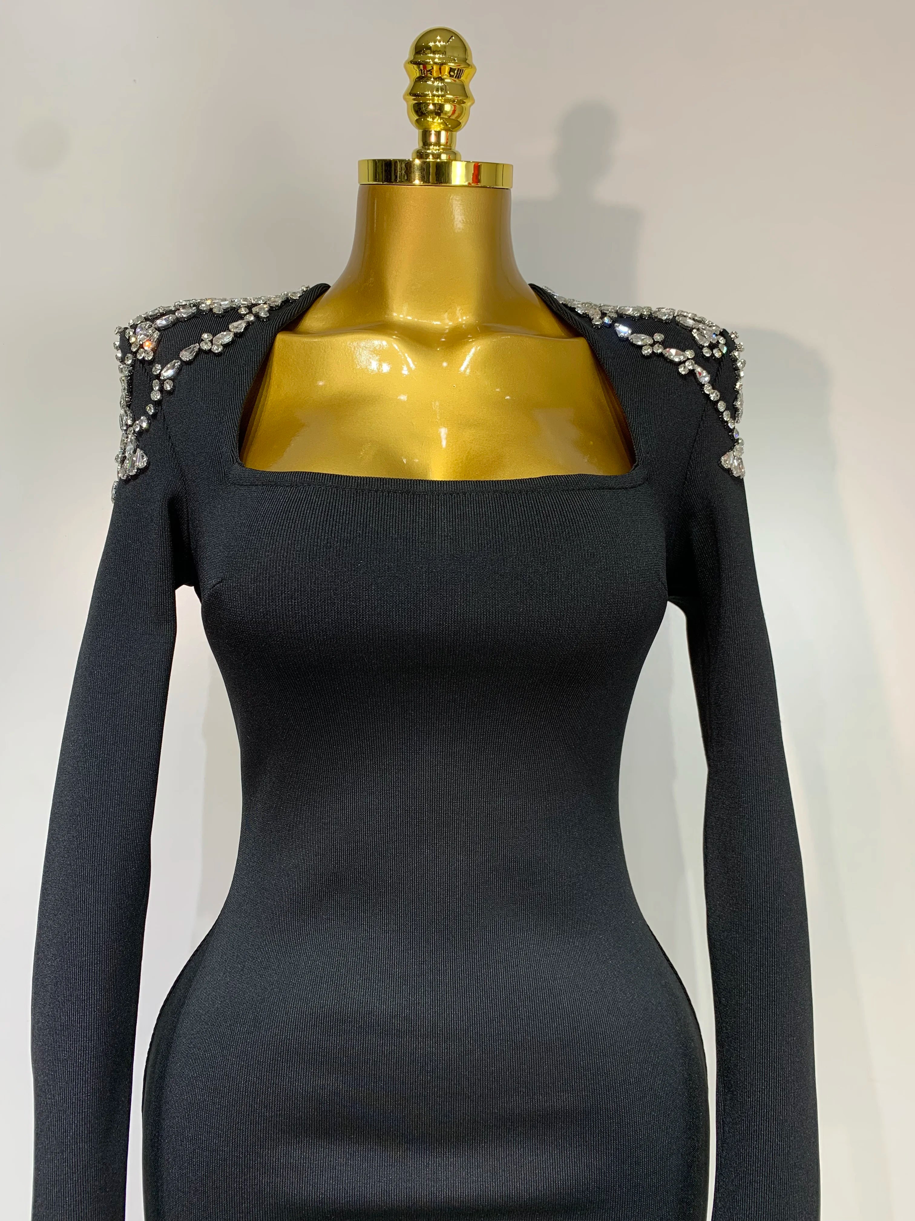 2025 New Luxury Birthday Dresses Diamond Tight Long Sleeve Square Neck Long Bandage Dress Women Wedding Evening Formal Gowns