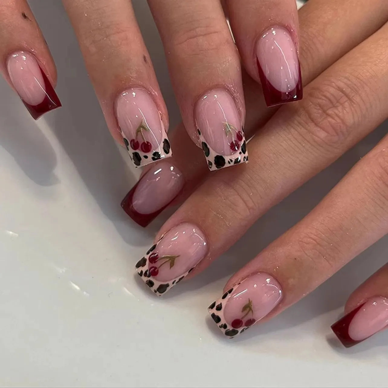 Cherry Leopard Print Almond Fake Nails Art Ballet Pointed False Nails Charms Flower Star Love Heart Press on Nails Manicure Tool MT2676JP3670