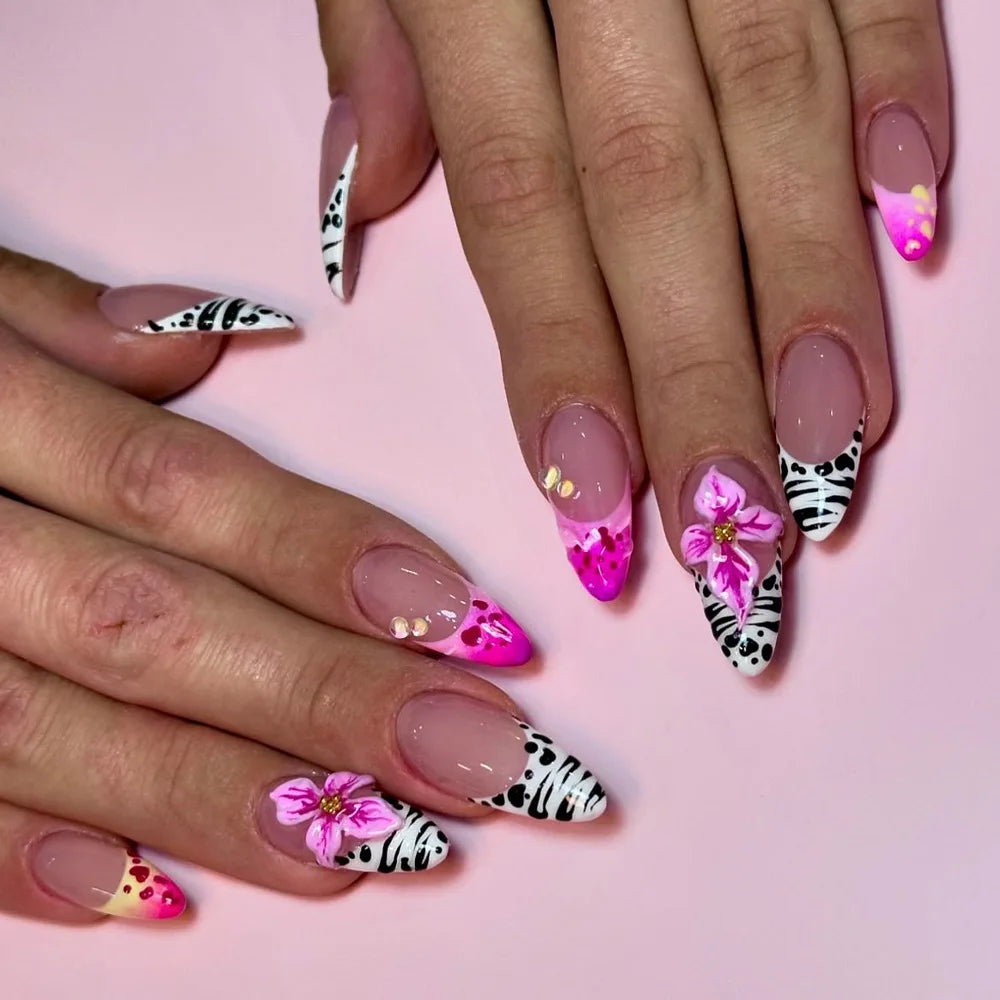 24Pcs Almond Shape Head Press on Fake Nails Short Round Head Full Cover Nail Tip Art Starfish Design French Colorful False Nails 071