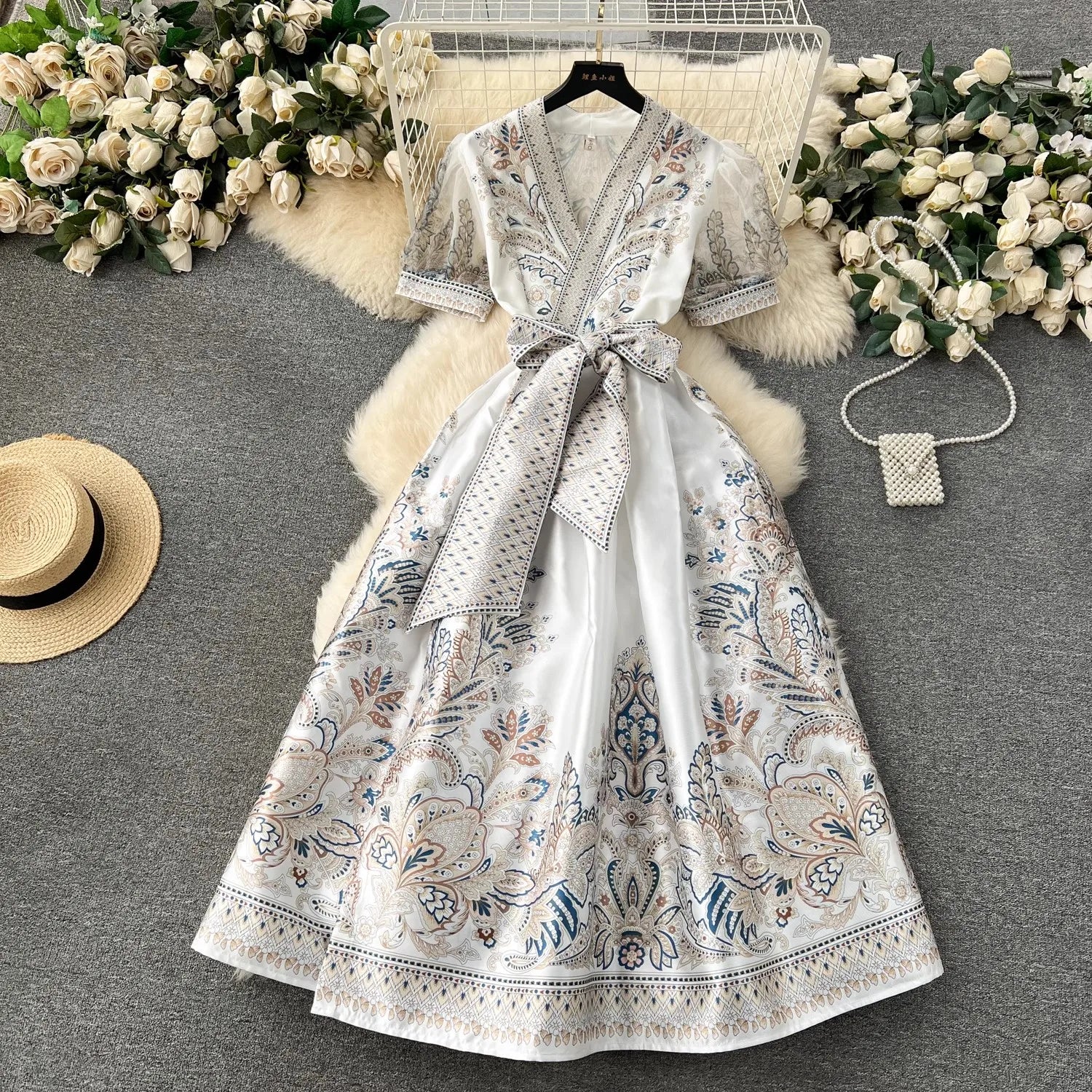 Summer Bohemian Paisley Print Long Dress Women V-Neck Short Puff Sleeve Vintage Print Bandage Lace Up Robe Vestidos Clothes 6237 white