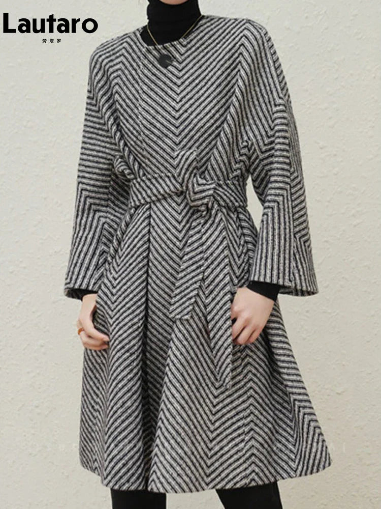 Autumn Winter Black and White Zigzag Woolen Coat Women Sashes A Line Loose Elegant Stylish Runway Korean Fashion 2022