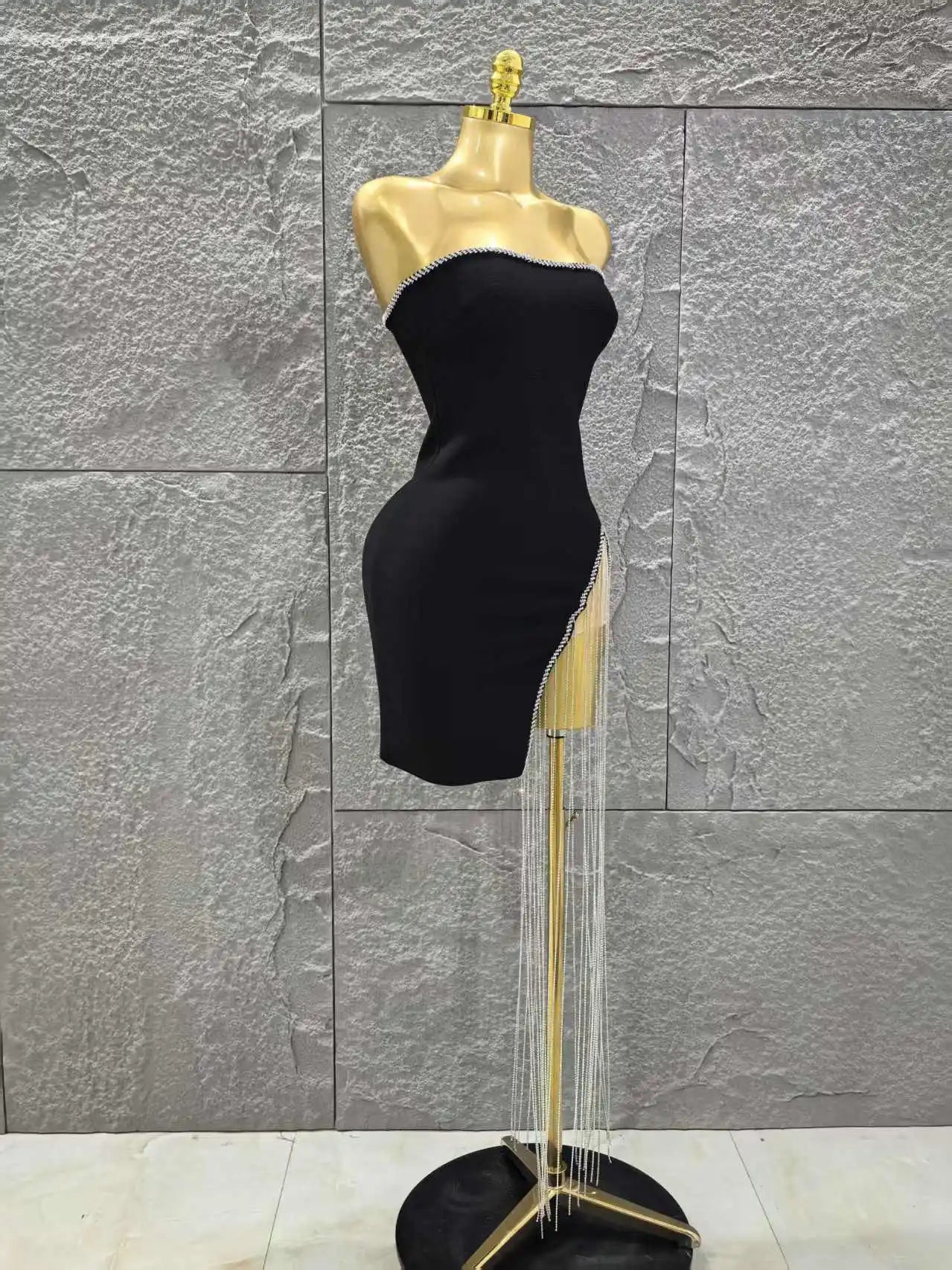 Women Sexy Strapless Diamond Chain Bodycon Mini Bandage Dress Celebrate Nightclub Party Birthday Cocktail Outfit