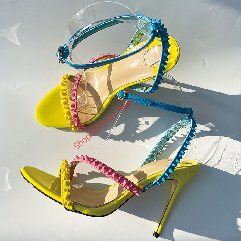 Rivets croix sangle été talons sandales femmes talons fins sandales couleur clouté été classique chaussures de fête