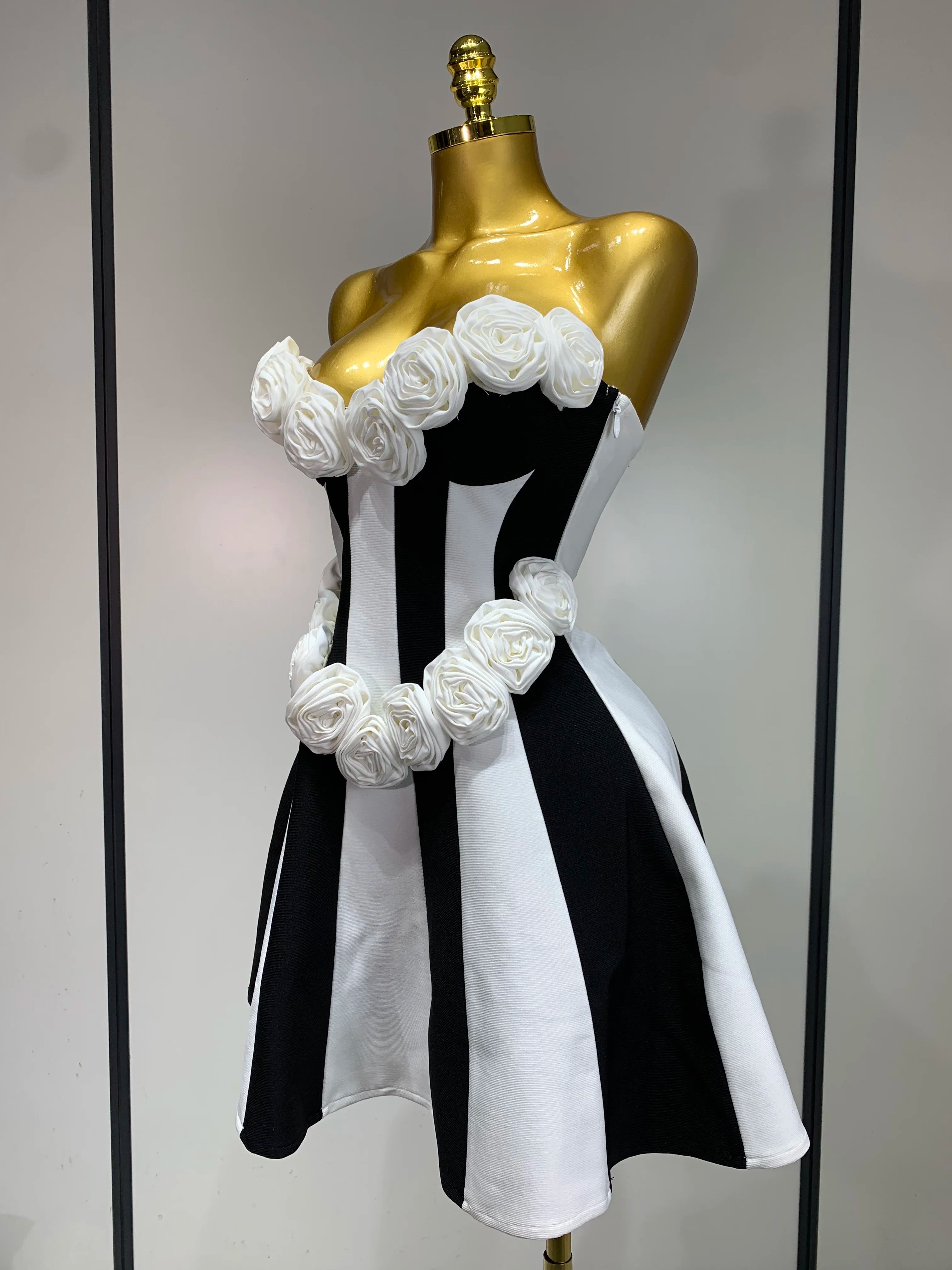 Women Flower Decoration Strapless Black White Stripe Bandage Short Dress Cocktail Party 2025 Elegant Evening Club Party Dress