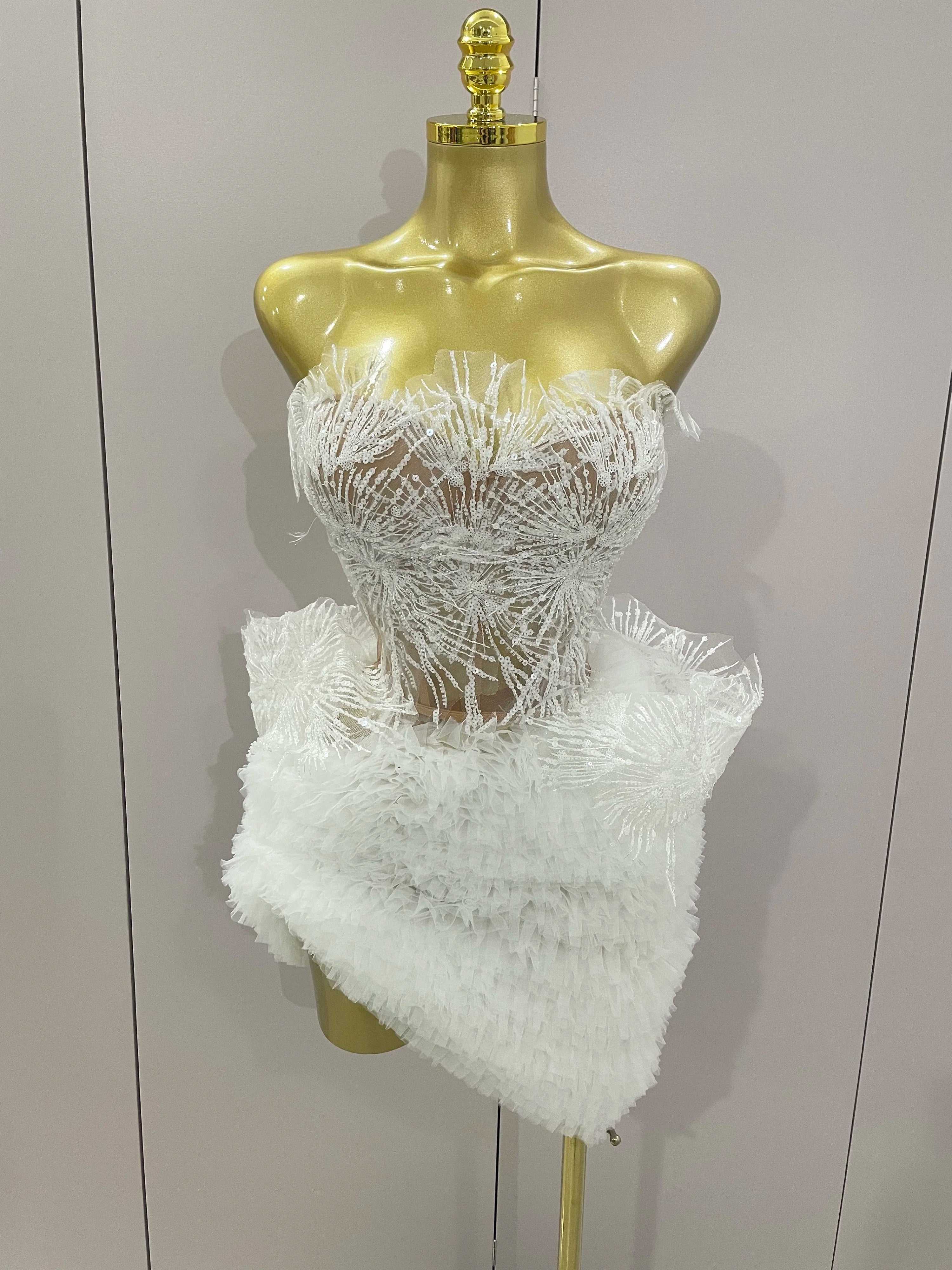 Stock Sexy White Lace Strapless Tops Ruffles Mini Skirt 2 PCS Set Women Evening Party Nightclub Singer Stage Performance Costume WHITE