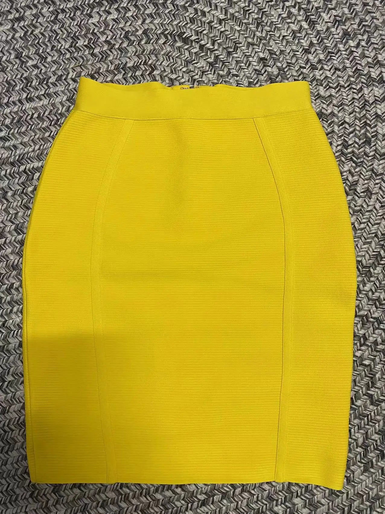 Yellow Color Women Sexy Bodycon Mini Skirt Rayon Bandage Fashion Nightclub Party Wear Celebrate Skirts High Quality