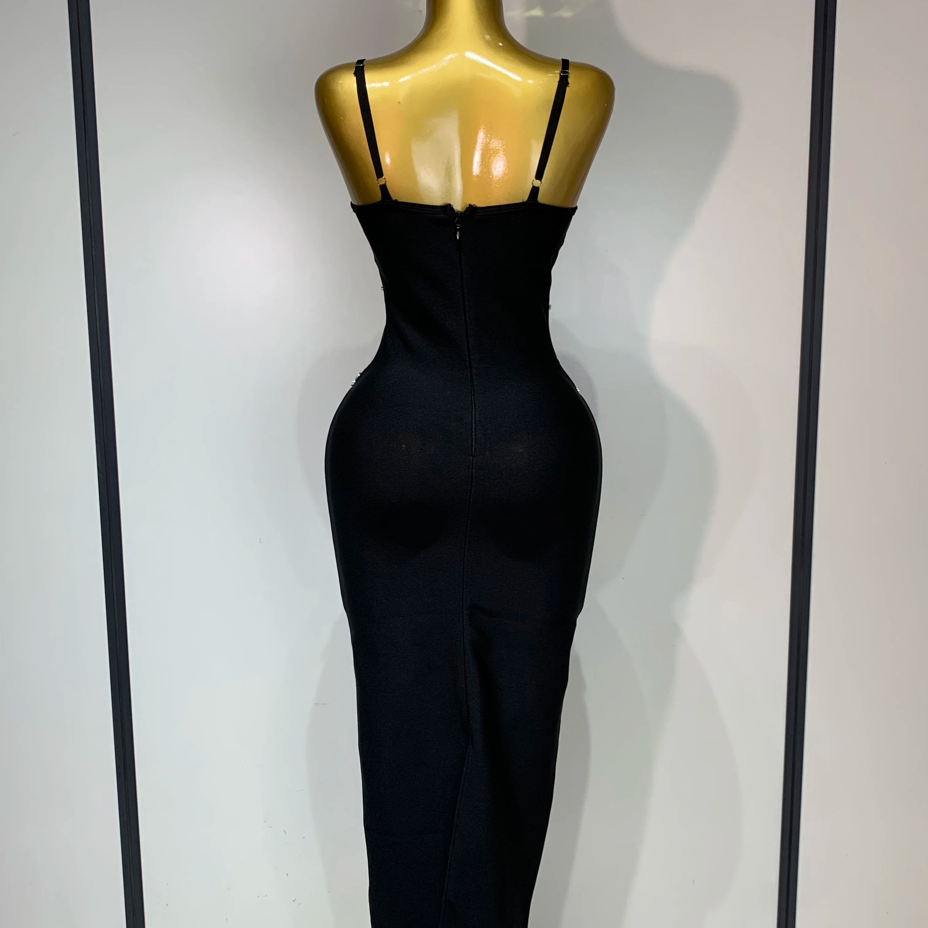 2025 New Spaghetti Strap Bodycon Bandage Dress Women Sexy Sparkly Beading Club Evening Party Birthday Dresses Wedding Guest Gown