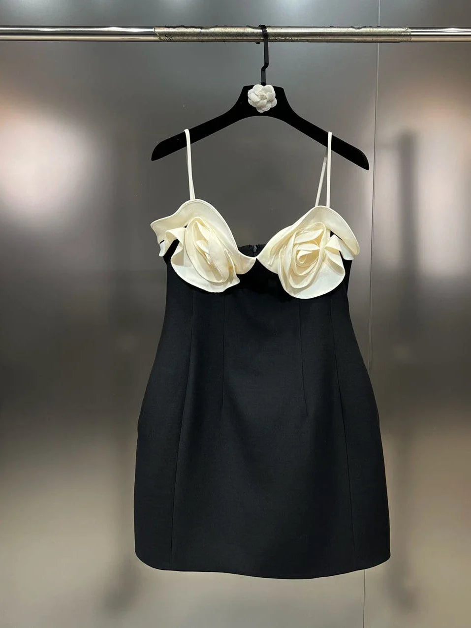 PREPOMP Spring Sleeveless Petals Appliques Design Contrast Color Slim Waist Short Dress Women GM986