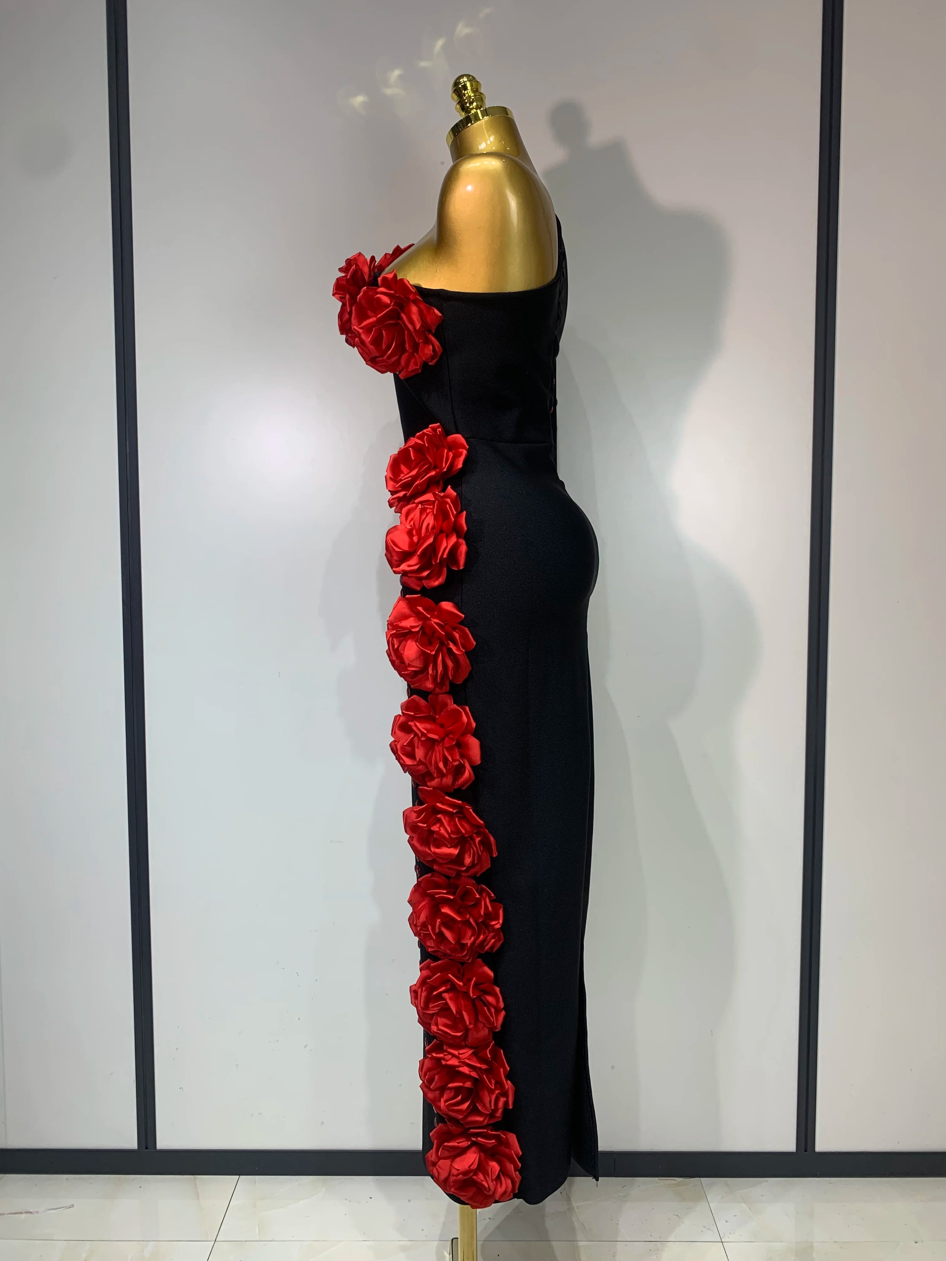 Women Luxury Black Single Sleeve Bandage Dress Red Appliquies Elegant Luxury Rhinestones Birthday Celebrity Evening Party Gowns