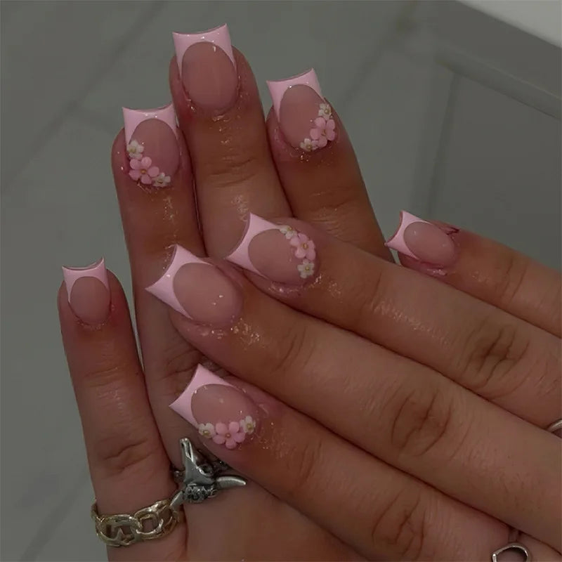 24Pcs Short Square False Nails French 3D Bow Design Wearable Full Cover Nail Tip Glitter Edge Artificial Press on Fake Nails Art 1XG3-2504-005