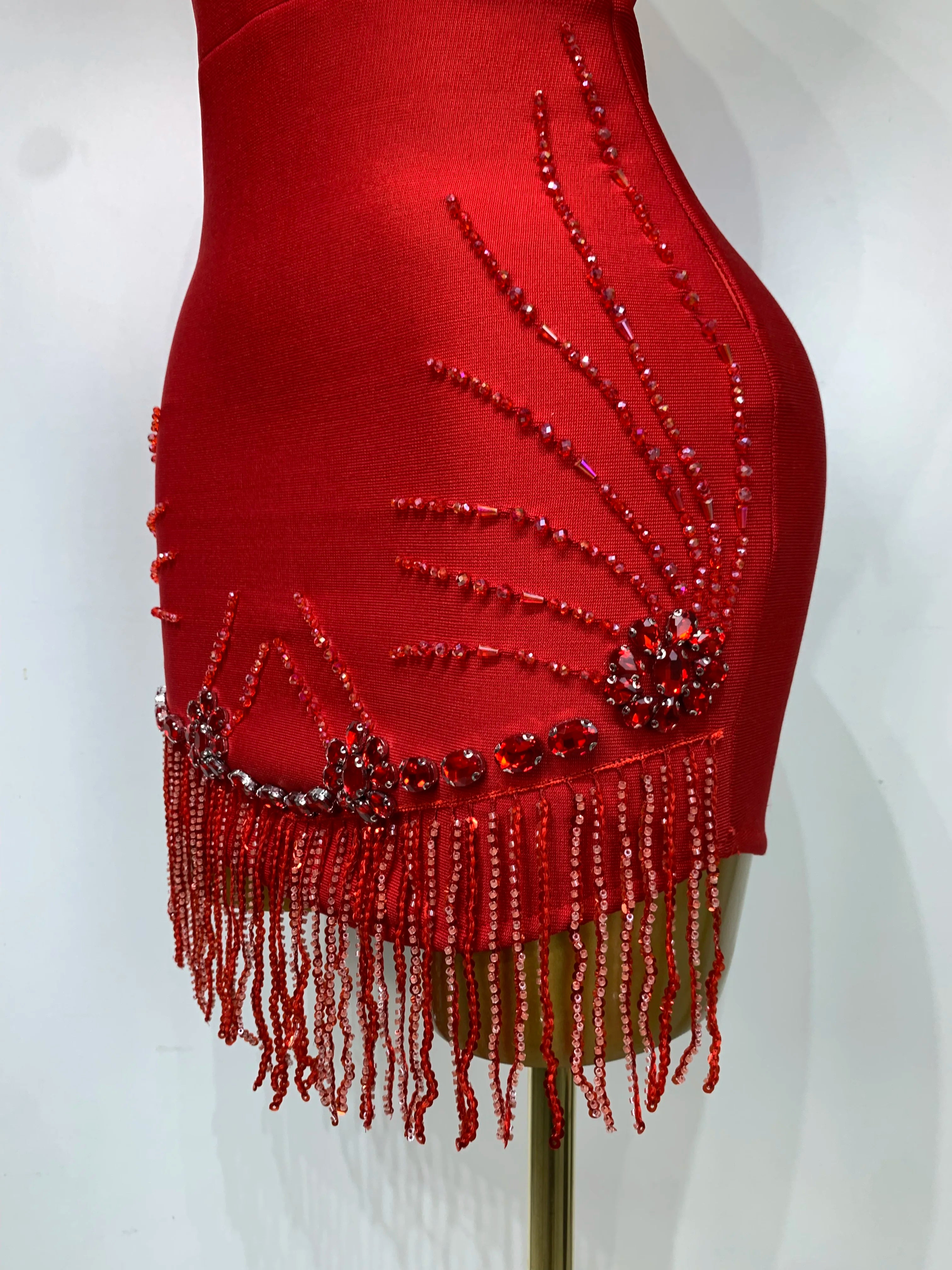 Women Sexy Sleeveless Bandage Dresses Fashion Beading Tassel Clothes Club Evening Party Birthday Elegant Bodycon Dresses
