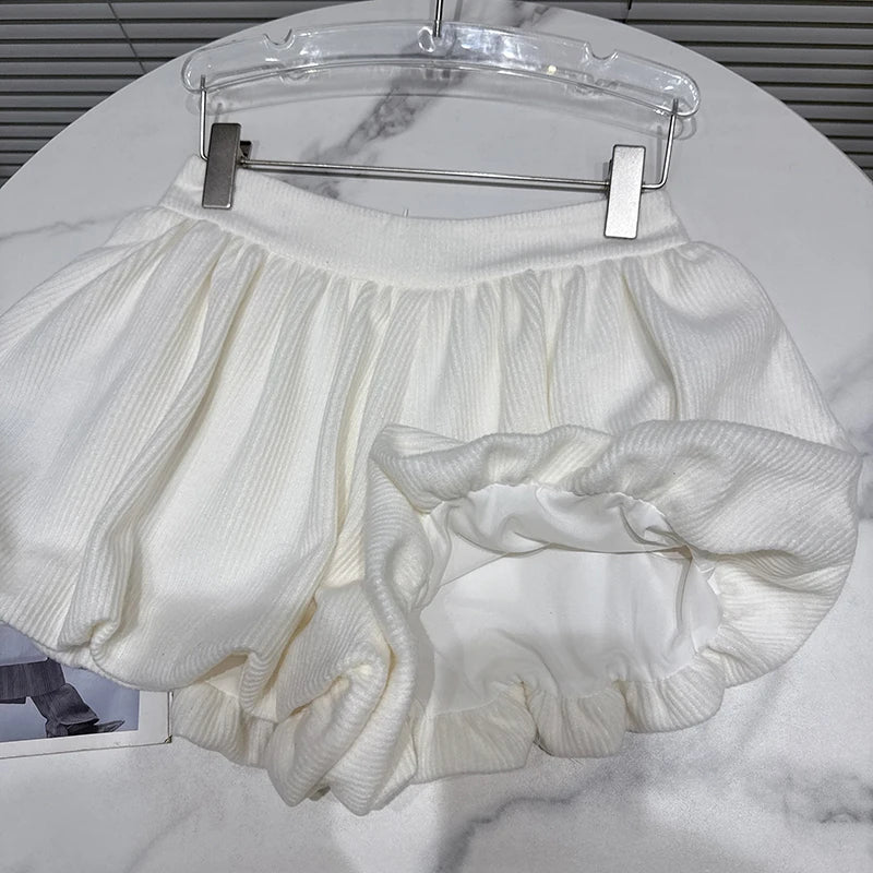 Winter New fashion Sweet Frayed Edge Knitted Tank Top Vest For Women Solid Color Puff Shorts Female Trend 11A07860 only shorts