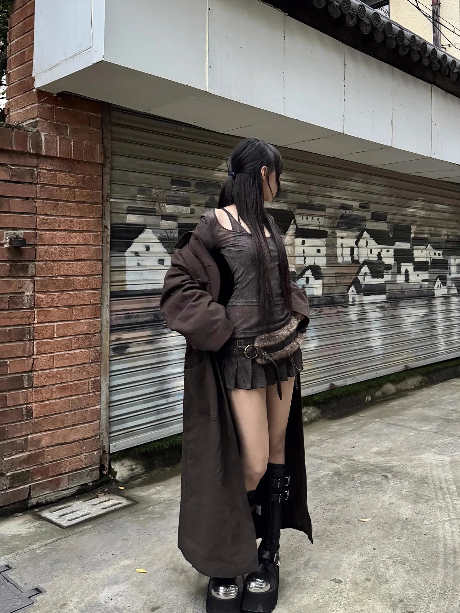 Lautaro Spring Summer Cool Washed Distressed Soft Pu Leather Mini Pleated Skirt Women High Waist Belt Luxury Designer Clothes