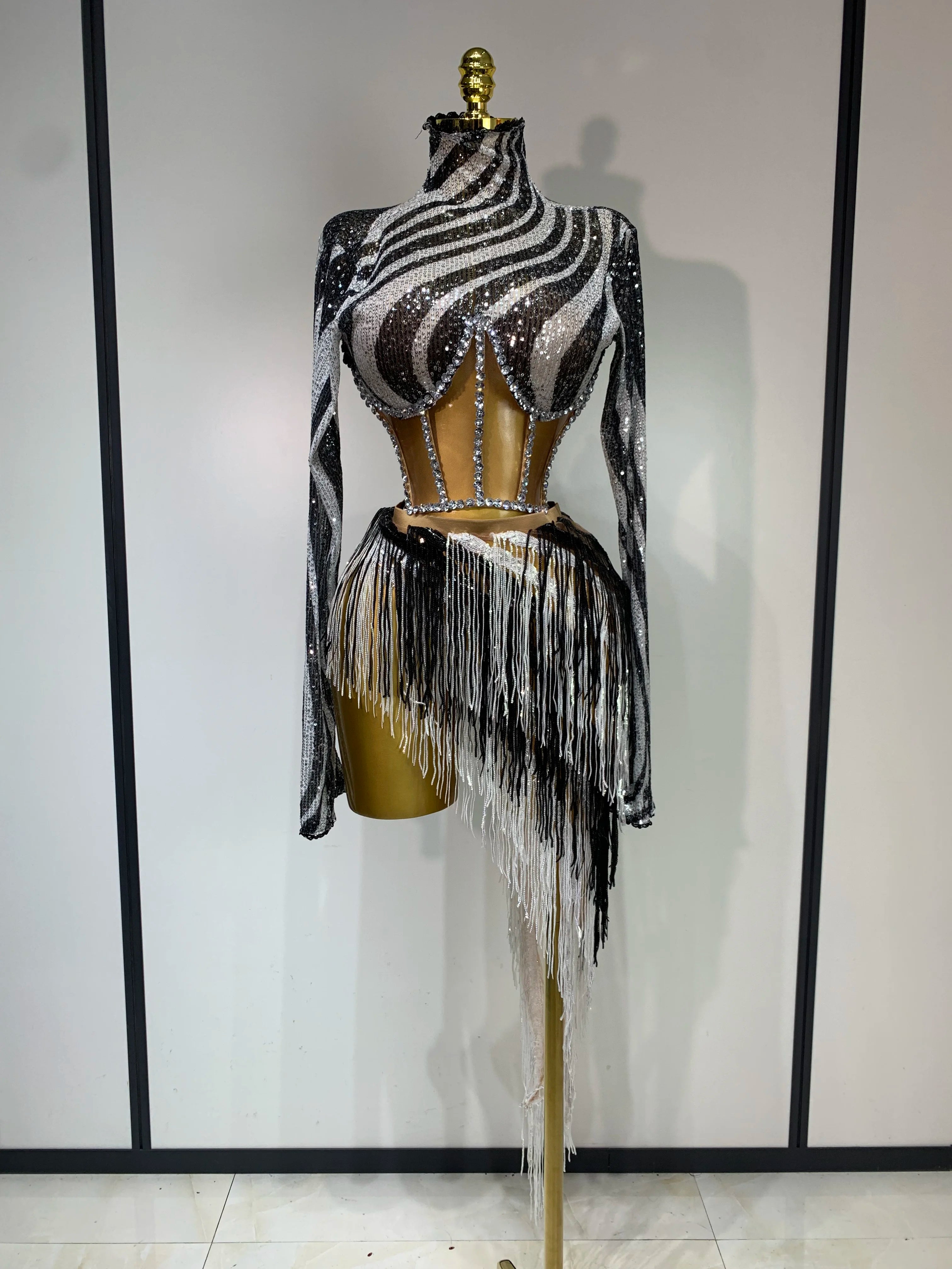 Sparkly Diamond Sequin Tassels Sexy Mesh Long Sleeved Two Piece Set Women Sexy Evening paty Birthday Nightclub Stage Costume black