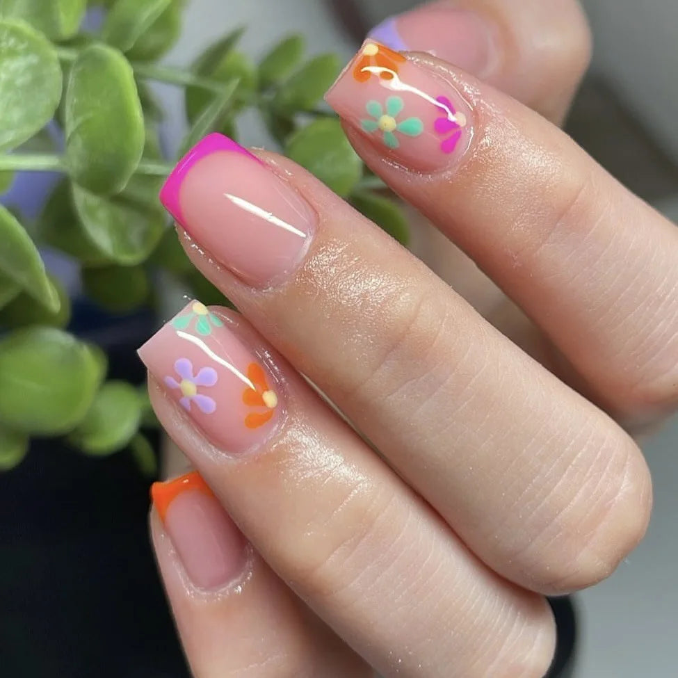24Pcs Glossy Short Square Head Press on False Nails with Glue Acrylic Colorful Fake Nail Reusable Full Cover Manicure Nail Tips 03