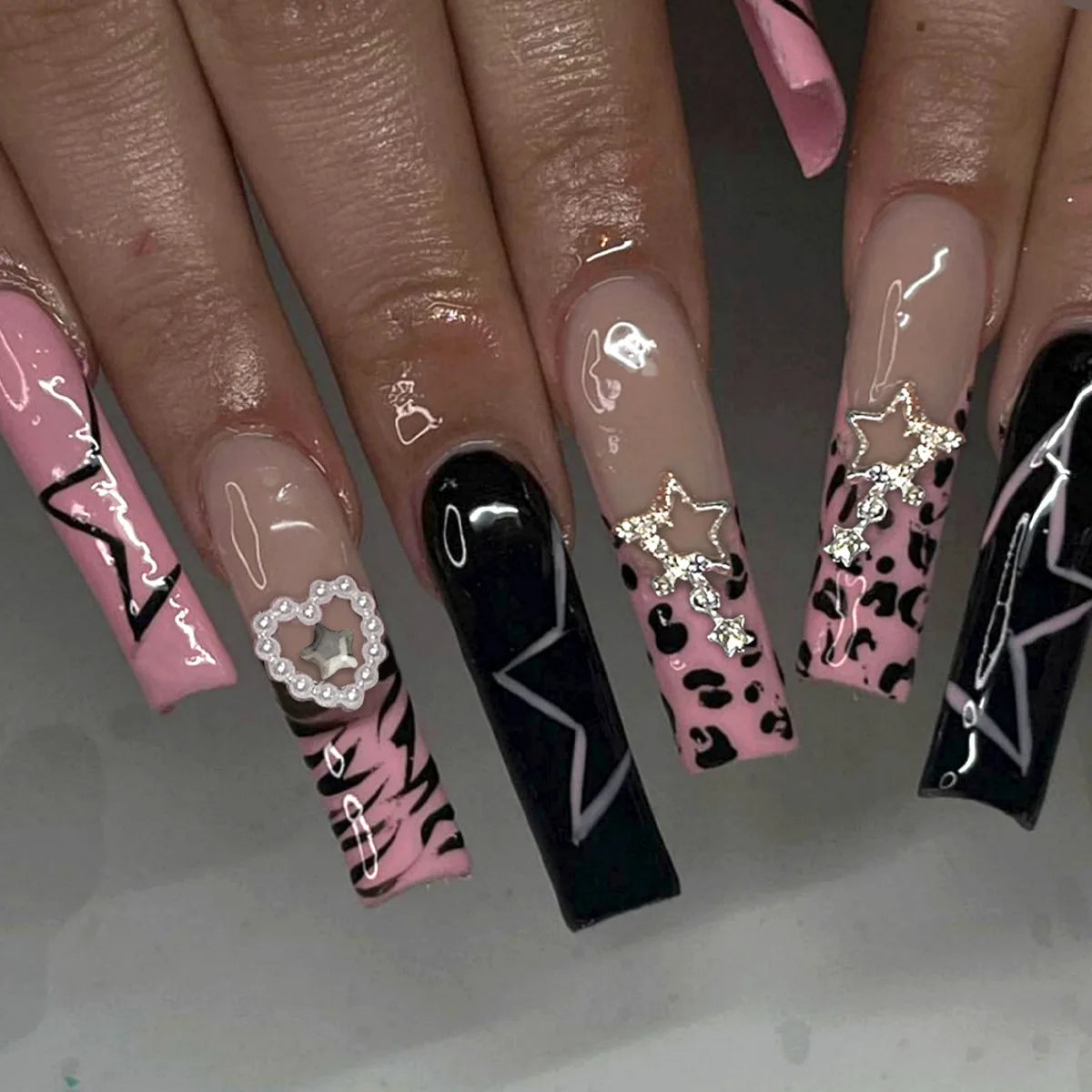 24Pcs Extra Long Square Press on False Nails with Butterfly Design Flowers Bow Pink Full Cover Nails Wearable Fake Nail Manicure 328
