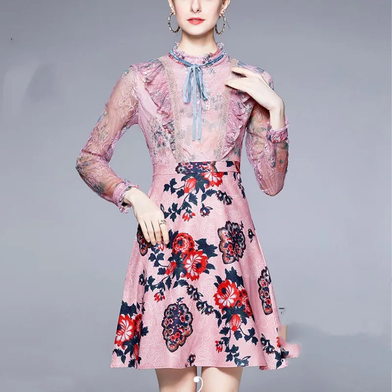 2024 New Women's Summer Fashion Retro Print Stand Up Neck Lace Splice Style Bow Slim Fit Long Sleeved Mid Length Version Dress