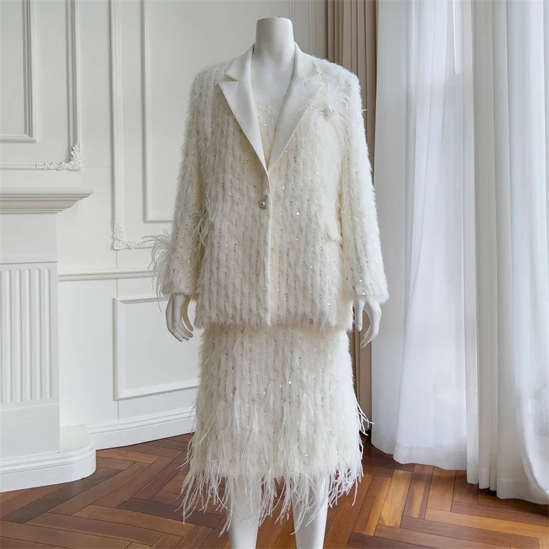 Fashion Women Dress Heavy Industry Feather Sequins White Women's Suit Coat Winter Evening Party Dresses Female Stage Costumes white suit