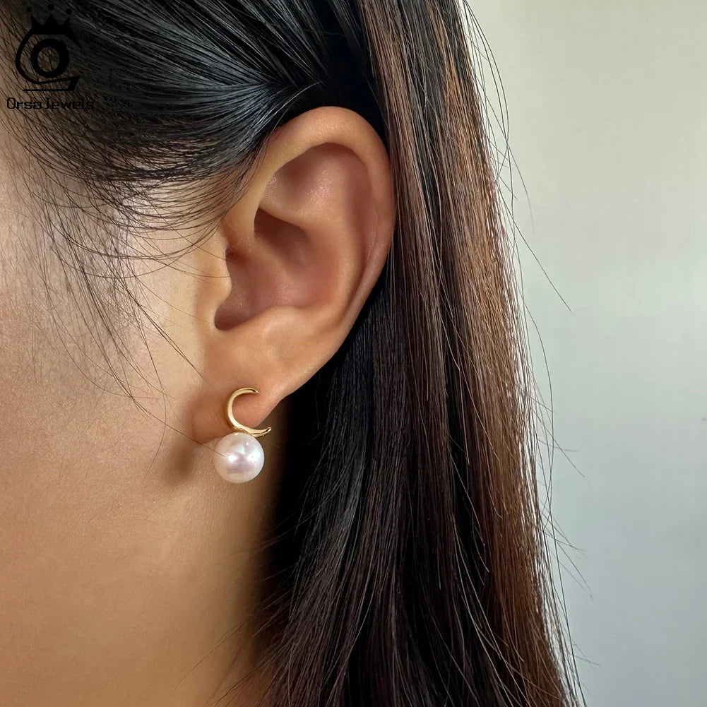ORSA JEWELS Elegant 14K Gold Plated Freshwater Pearl Earrings for Women Moon Shape Baroque Pearl Eardrop Fashion Jewelry GPE30