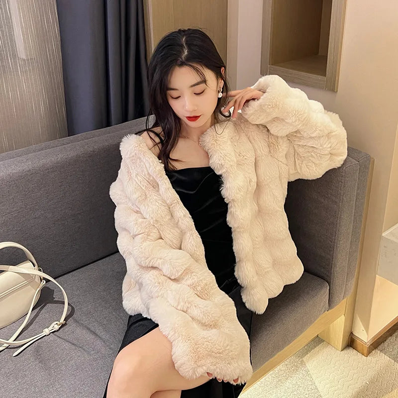 White Fur Coat for Women Autumn and Winter Short Imitation Fur Plush Collarless Top Short Top Warm