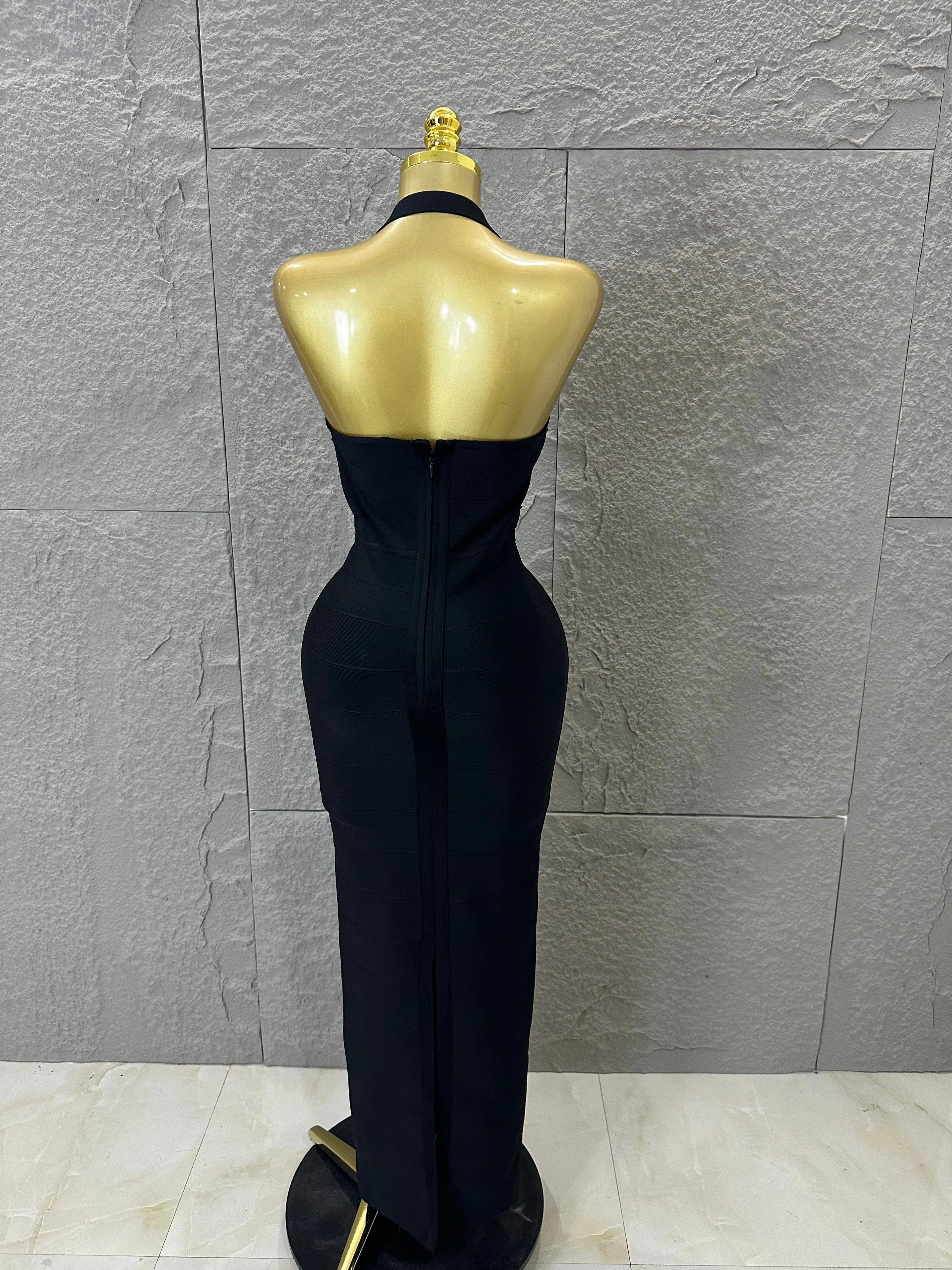 Elegant Black Plunge Halter Neck Dress Sparkle Beaded Top Fitted Mermaid Floor Length Evening Banquet Formal Dinner Event Outfit