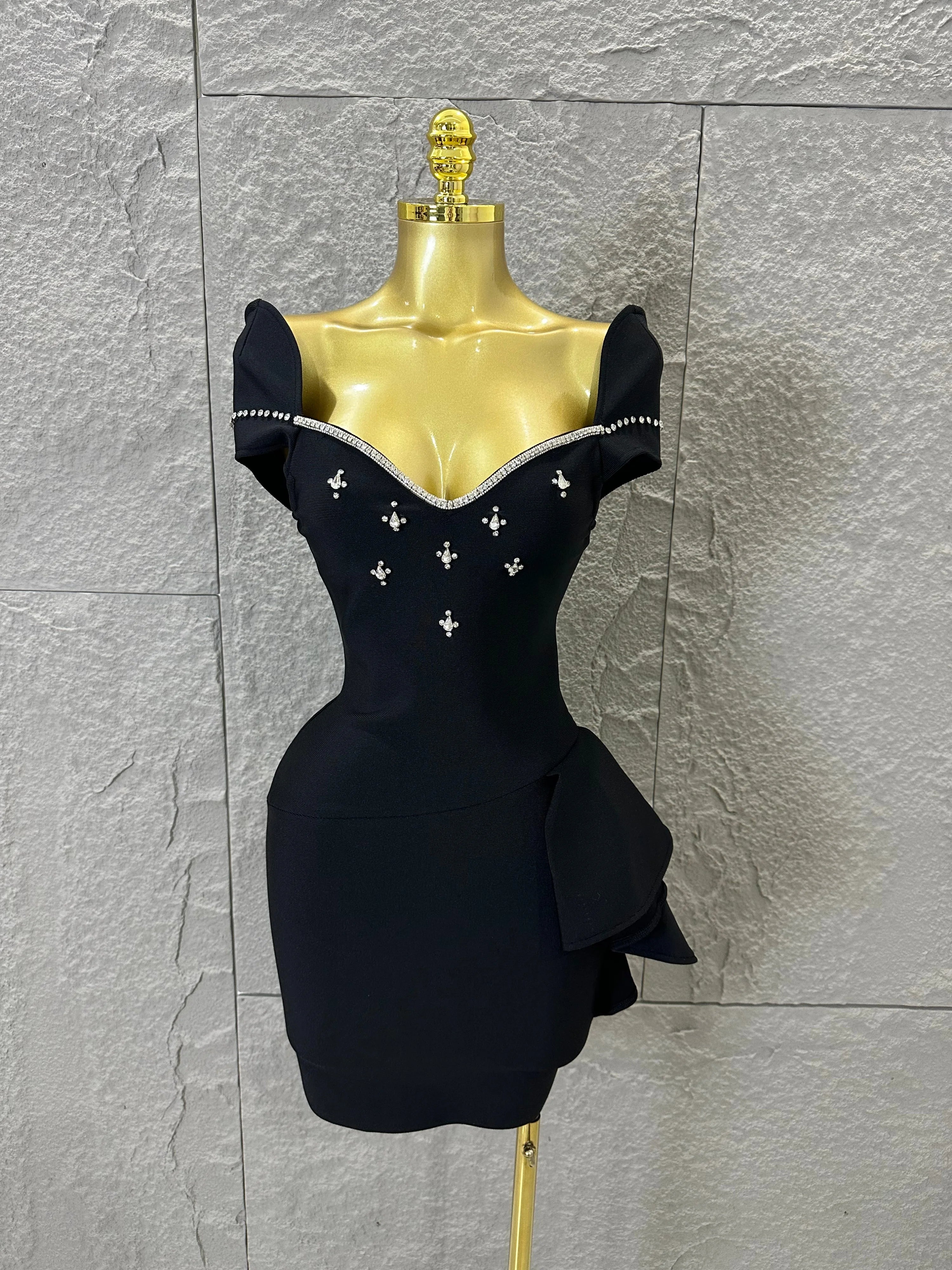 Elegant Black Red Off-Shoulder Mini Dress Women Sexy Crystal Embellished Ruffle Waist Bodycon Outfit Formal Event Party Costume black