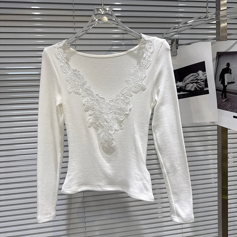 Winter New Fashion V-neck Lace Embroidery Collar Edge Shoulder Pad Base T-shirt For Women Slim Fit Top Female 11A07756 White