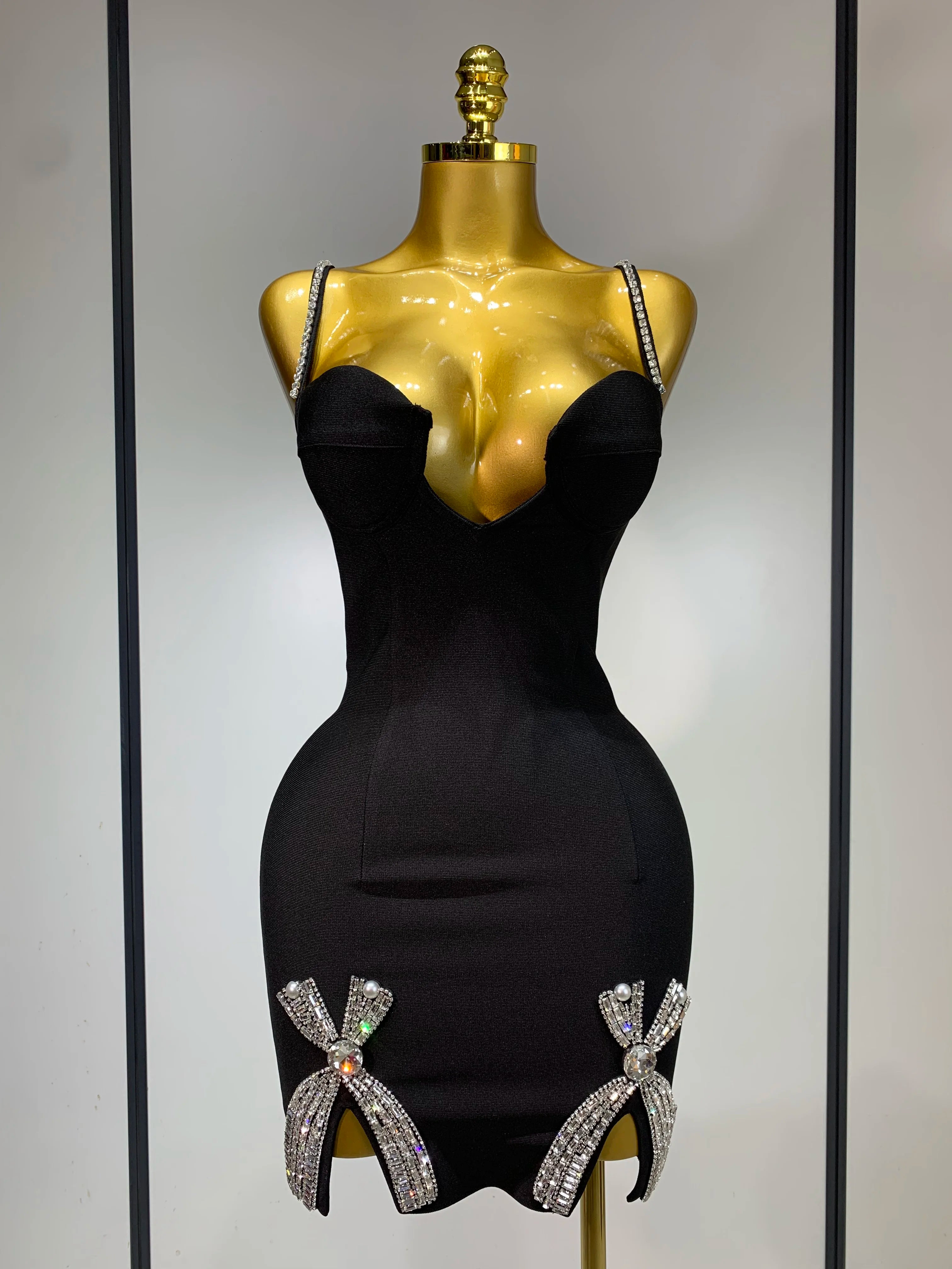 Women Celebrity Sexy V Neck Beading Black Mini Bodycon Bandage Dress Luxury 2025 Knitted Elegant Evening Club Party Dresses black
