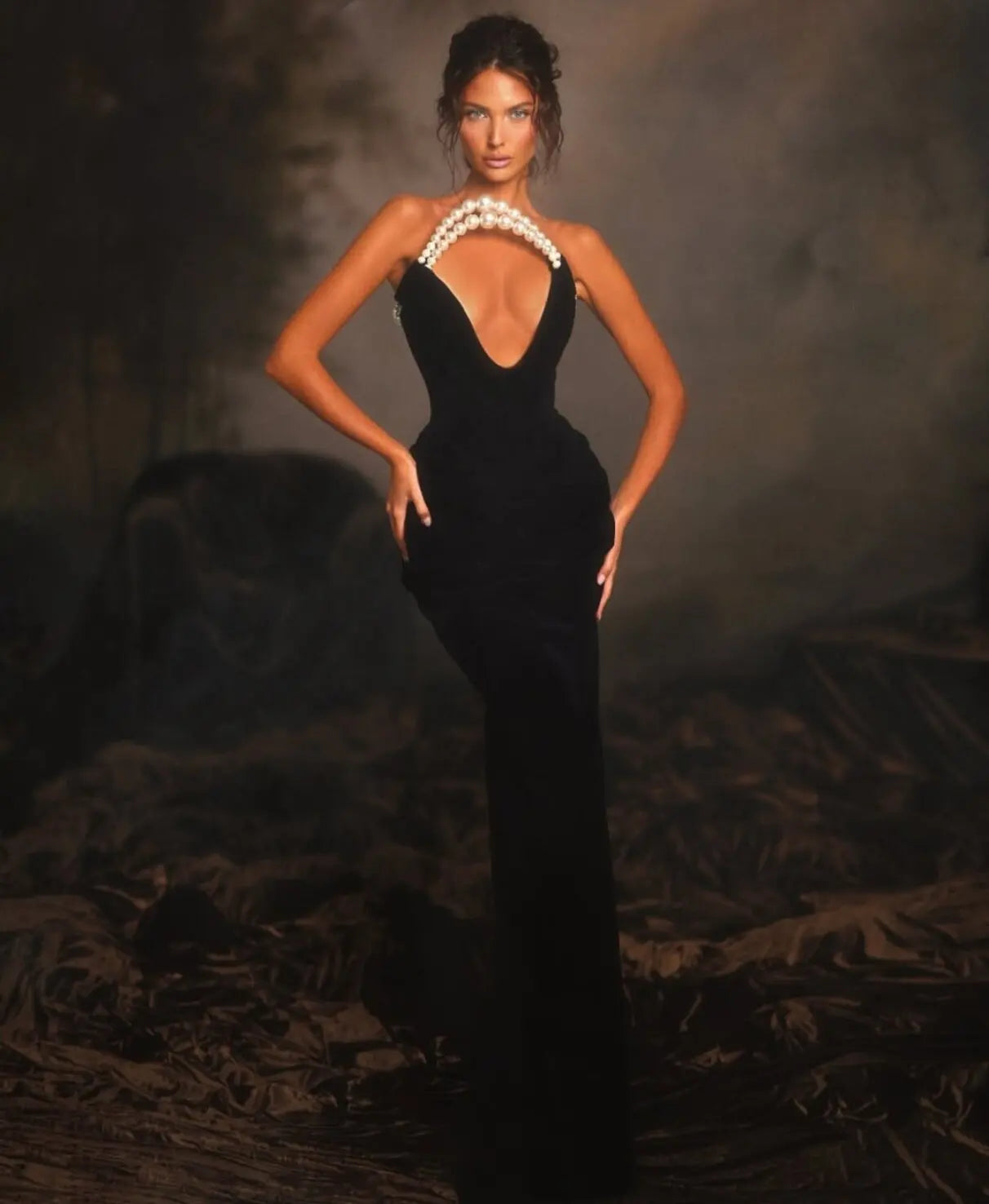 Stereoscopic Pearl Design Sexy V-Neck Package Hips Black Bandage Long Dress Elegant Woman Party Dress Celebrity Benquet Vestido