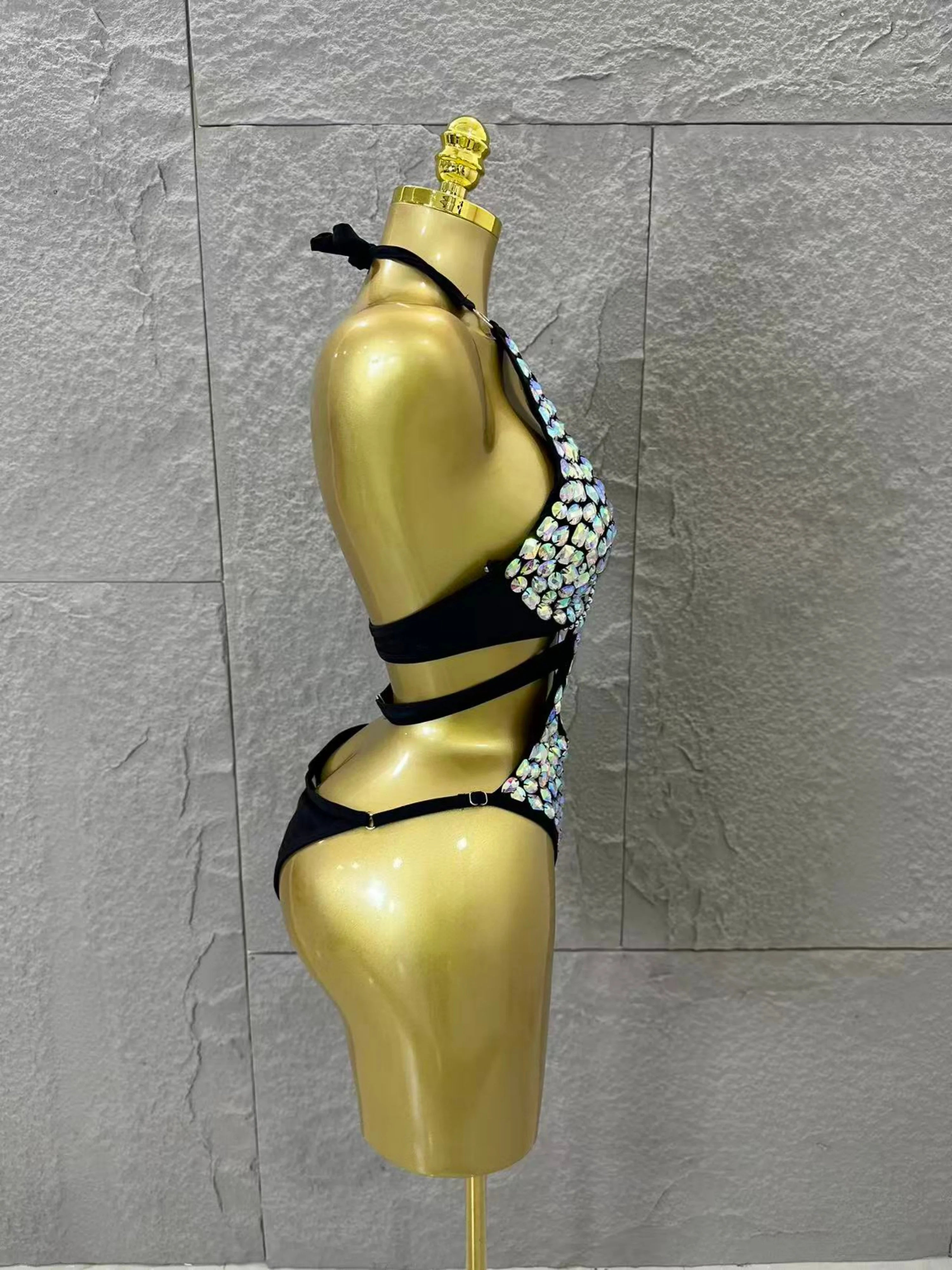 Women Sexy Halter Neck Iridescent Crystal Embellished Cutout Outfit Stage Performance Costume 2026 Luxurious Black Bodysuit