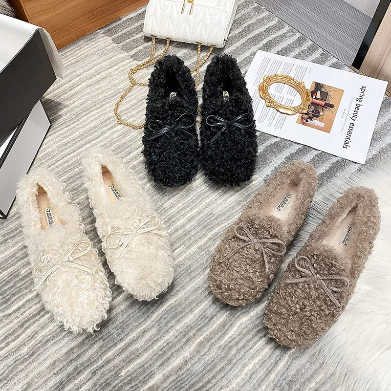 Women's plush cotton shoes Winter outdoor warm snow boots Flat bottomed Lefu shoes Lambhair Butterfly decoration design Large 41