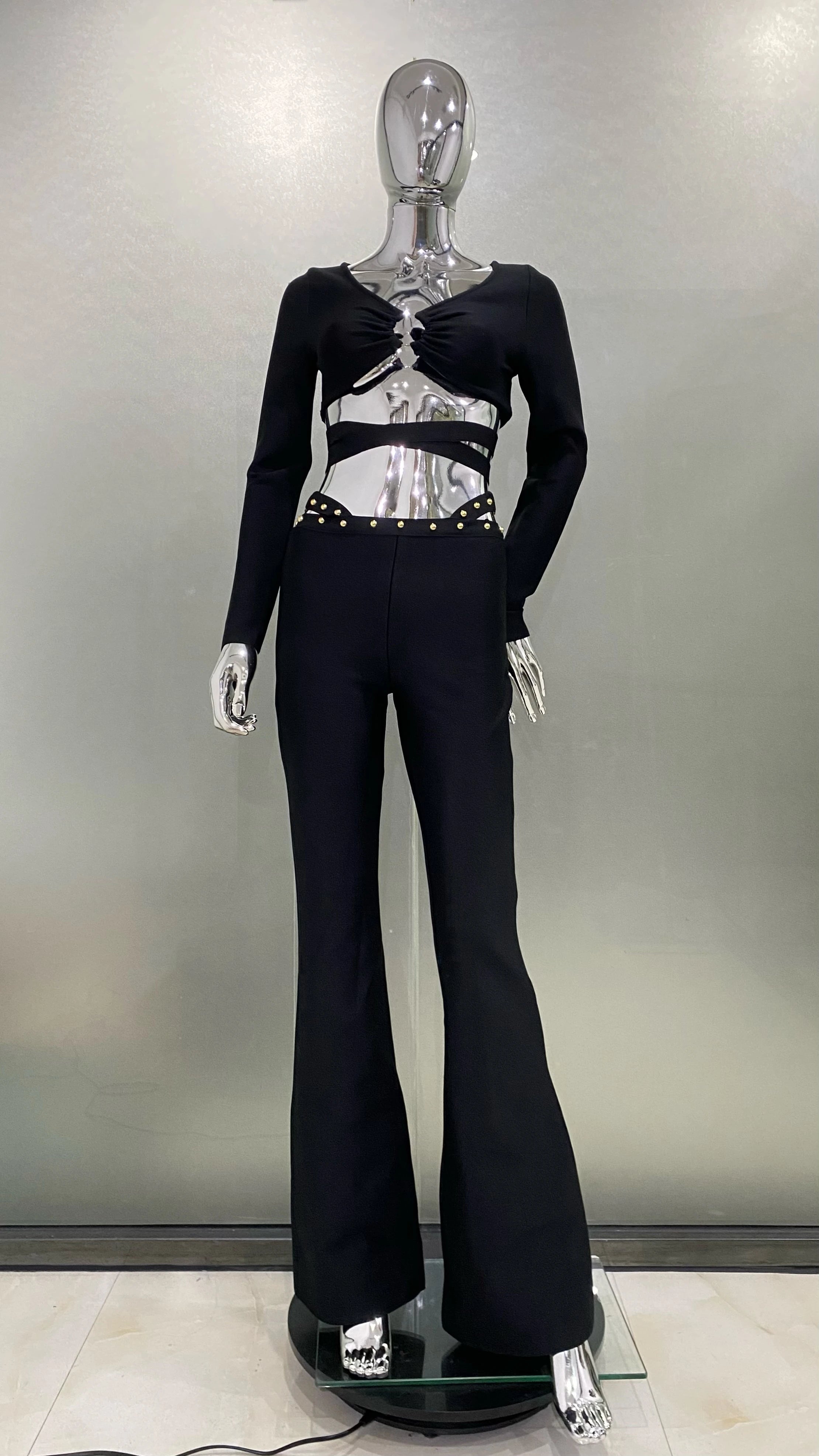 Stylish Res Bandage Woman Set Diamond Chains Backless Halter Cropped top And Waist Chain Flare Pants 2 Pieces Club Party Outfit black