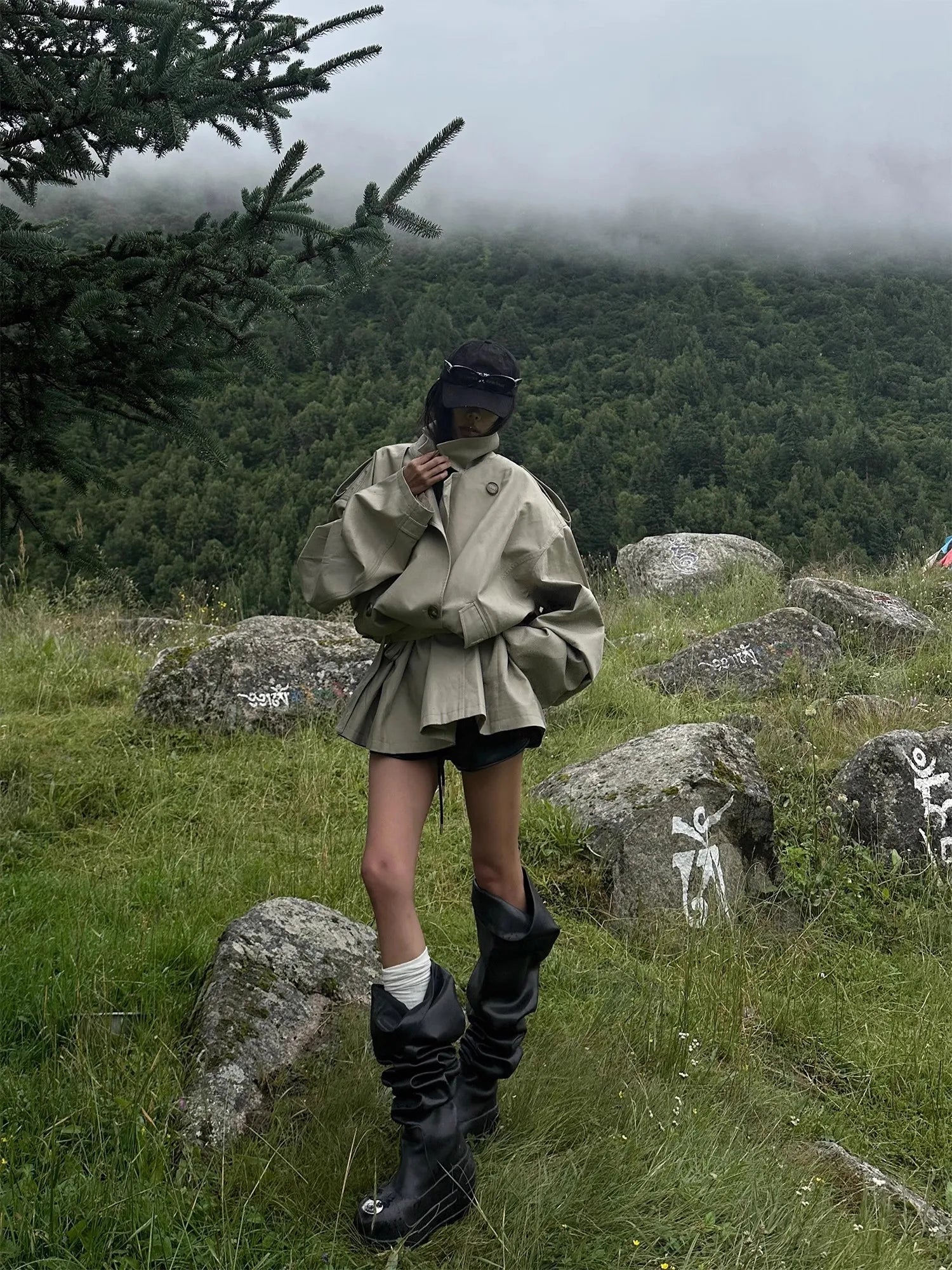 Lautaro Spring Autumn Oversized Trench Coat for Women Double Breasted Loose Casual Flowy Korean Fashion Clothes Overcoat 2025