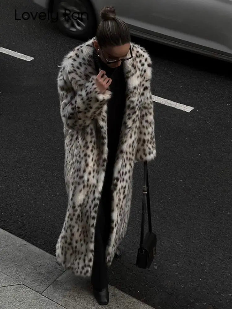 Winter Long Loose Thick Warm Soft Fluffy Leopard Faux Fur Coat Women Long Sleeved Lapel Top Premium Long Coat Festival Overcoats Leopard