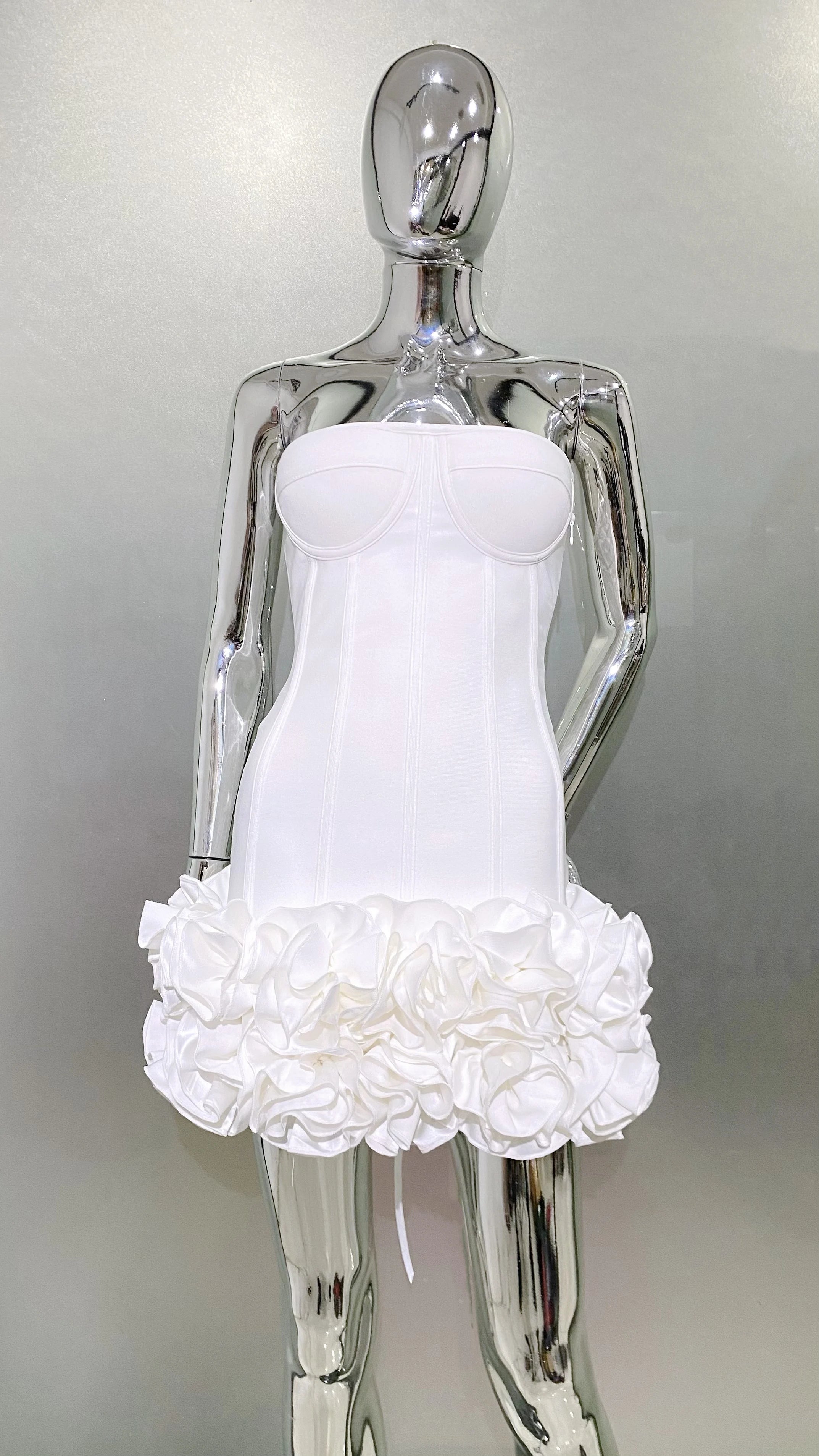 White Black Color Women Sexy Strapless Bodycon Mini Florals Ball Gown Mini Bandage Dress Laced Up Celebrate Nightclub Party Wear WHITE