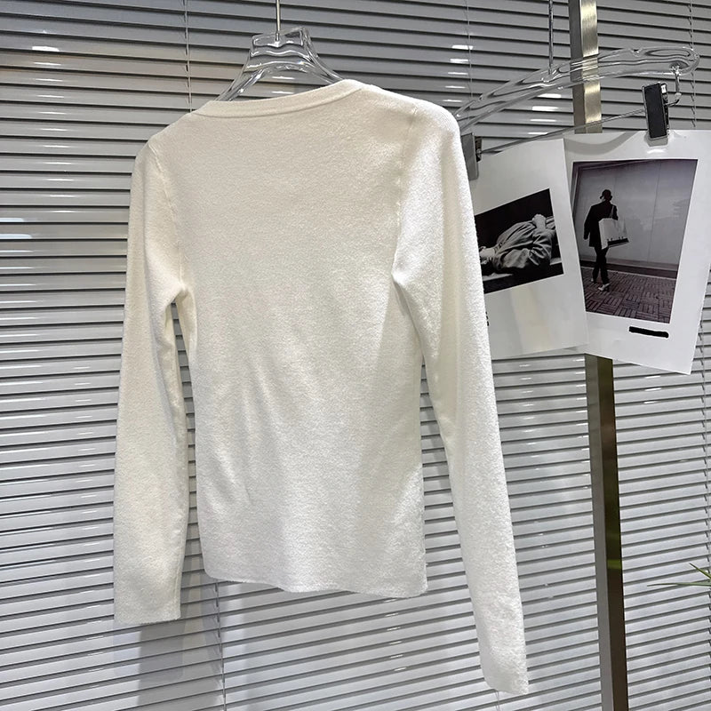 Winter New Fashion V-Neck Beaded Diamond Chain Design Knitted Sweater For Women Versatile Solid Color Top 11A07524