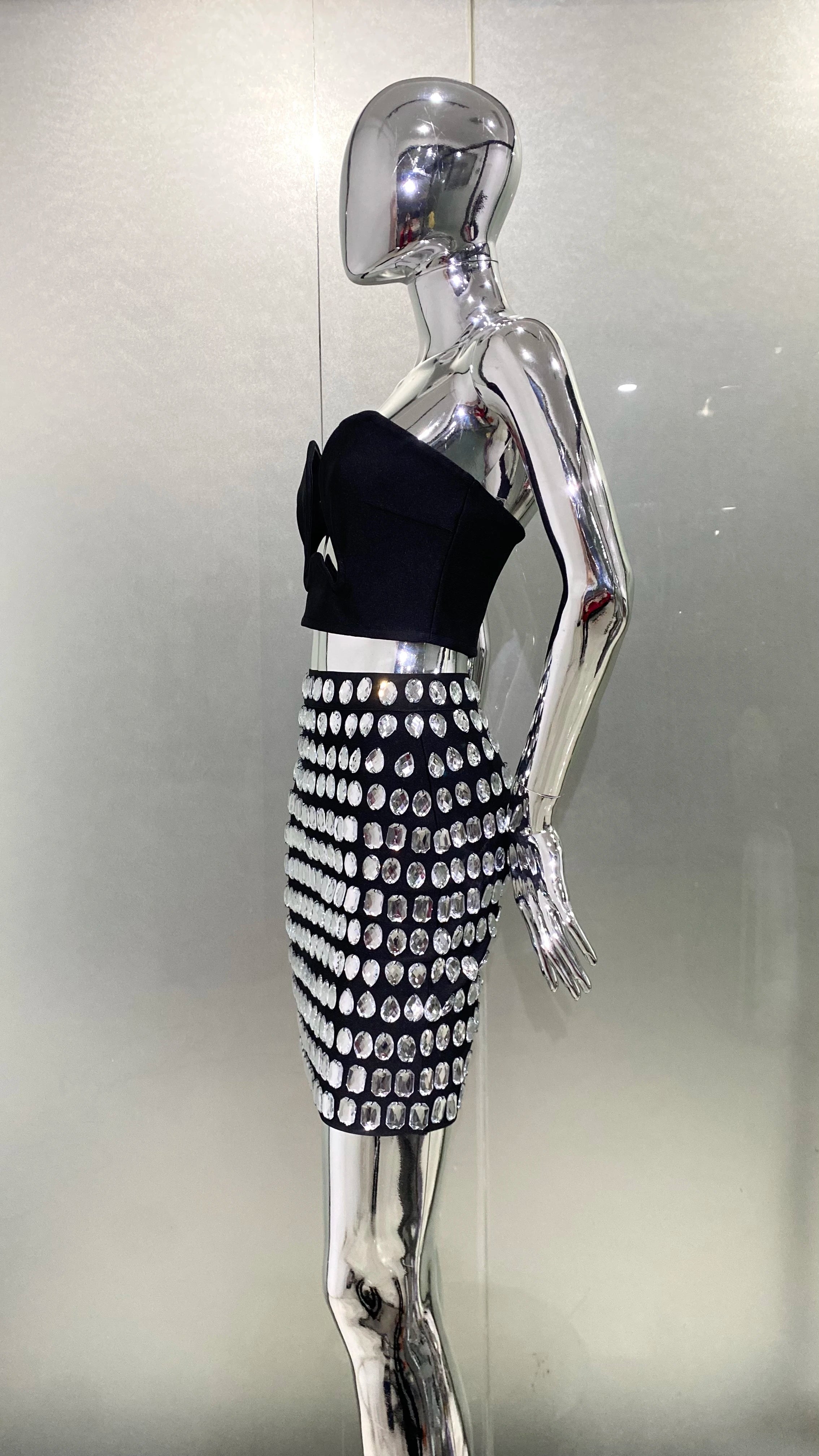 Sexy Deep V-Neck Strapless Top And Sparkling Diamonds Mini Skirt 2 Pieces Woman Set Birthday Party Vestido