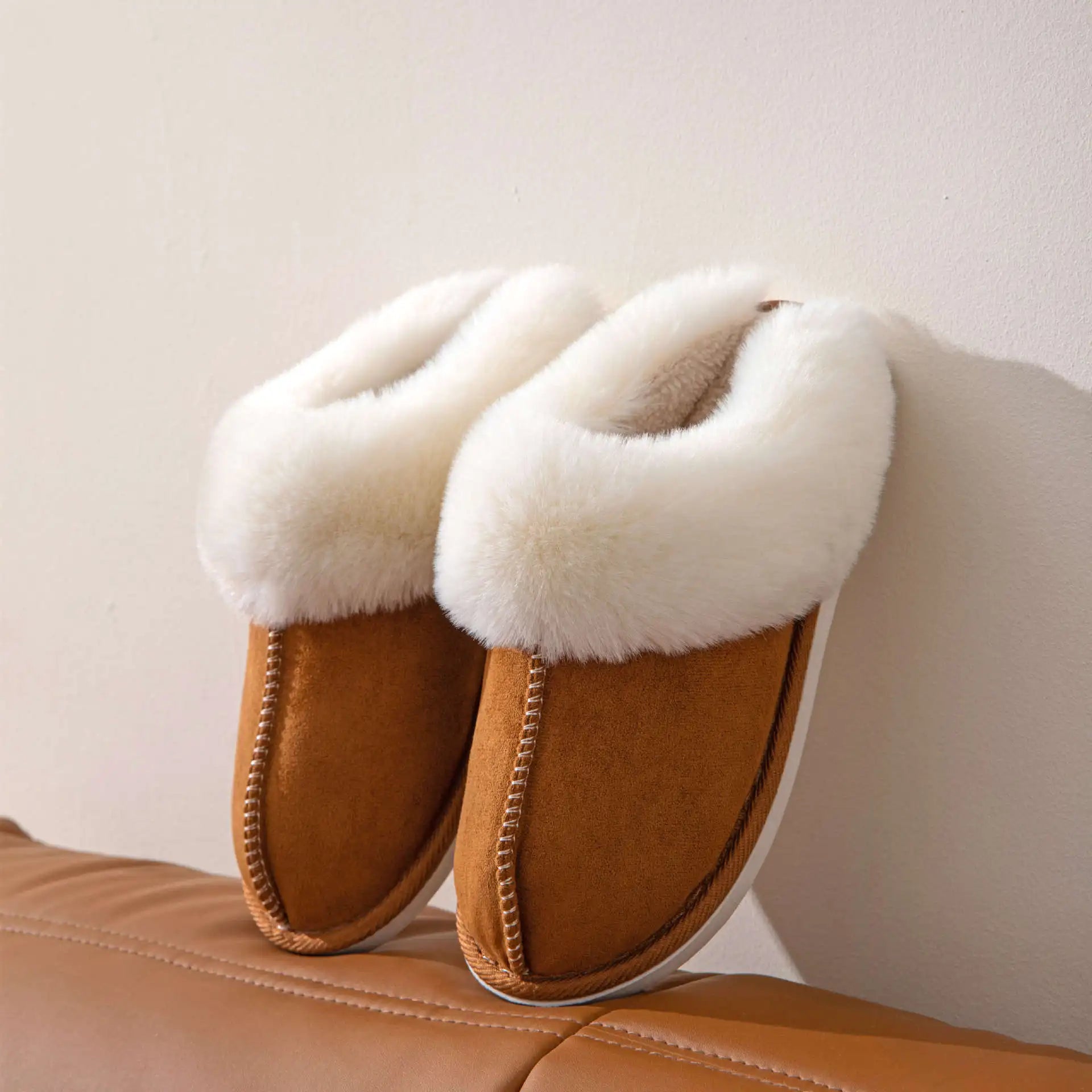 Plush Warm Home Flat Slippers Lightweight Soft Comfortable Winter Slippers Women's Cotton Shoes Indoor Plush Slippers Brown