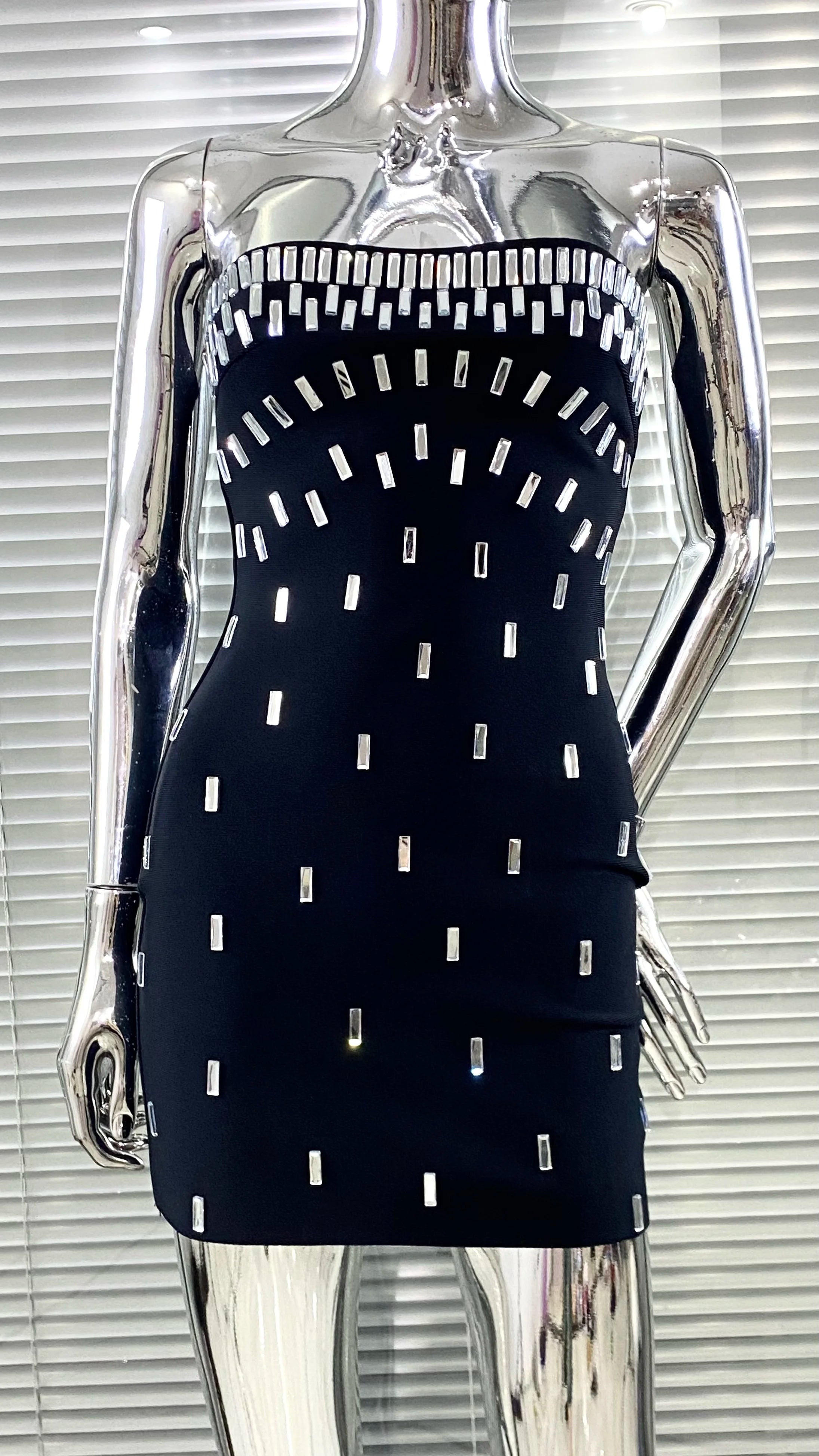 Luxury Woman Bandag Dress Sparkling Diamonds Strapless Black Mini Dress Celebrity Birthday Party Vestido Music Festival Outfit