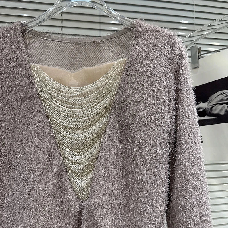 Winter New Fashion V-neck Beaded Tassel Chain Design Fluffy T-shirt For Women Loose Versatile Pullover Female 11A07943