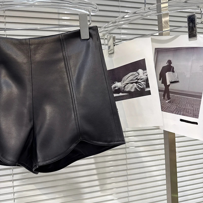 Winter New Fashion Style Stripe Stitching Design PU Leather Shorts For Women Solid Color Short Pants Female 11A07956