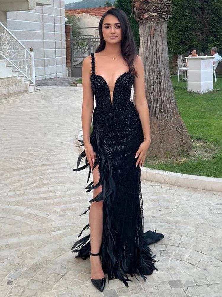 Black Pearls Long Dress Spaghetti Straps Sweetheart Neck Feathers Embellished Split Sequins Party Evening Gown With Gloves