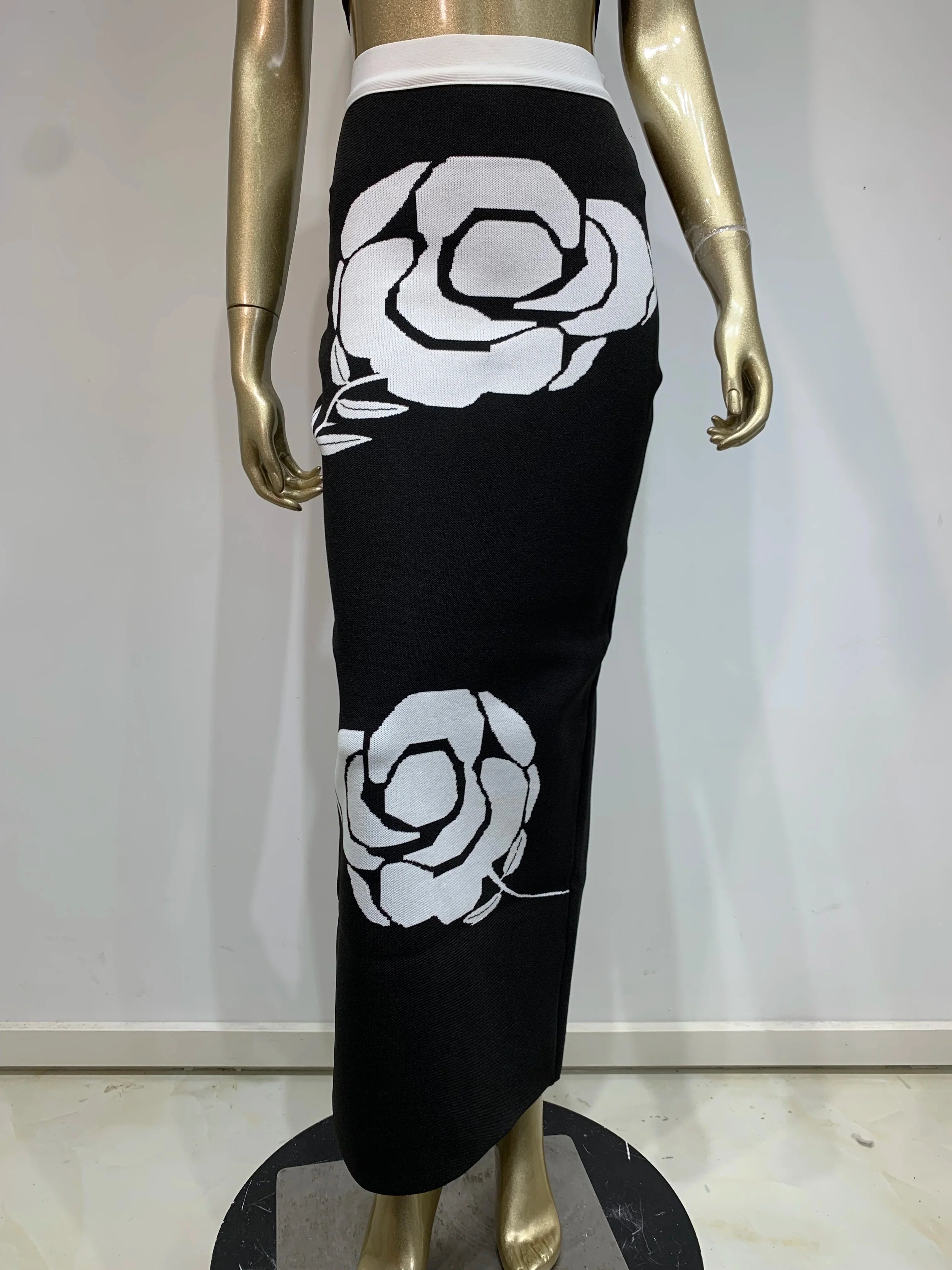 Women Summer Sexy Backless Halter Rose Jacquard Black Two Pieces Skirt Bandage Set Celebrity Designer Fashion Women's Set