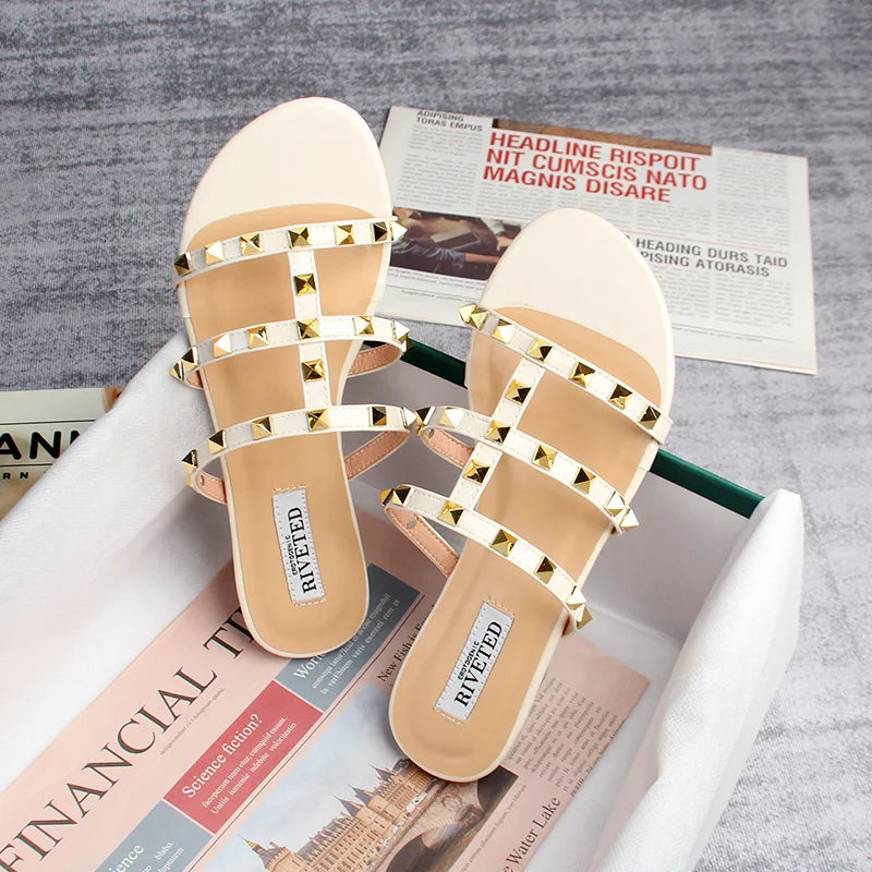 2023 summer women's sandals ladies casual slippers flat shoes simple style Fashion rivet design walking and shopping Large size Ivory