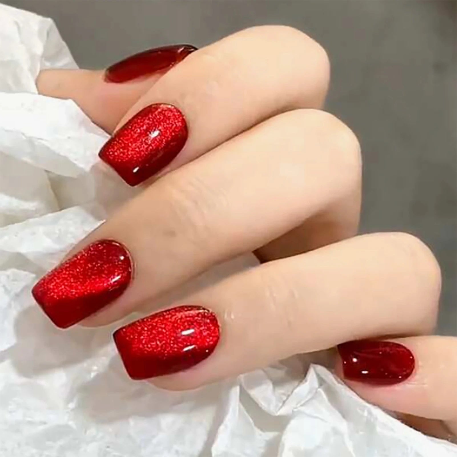 Red Short Square Fake Nails 30Pcs Glossy Cat's Eyes Press On Nails Women Girls New Year Party Charm Manicure Christmas Nails Art As show