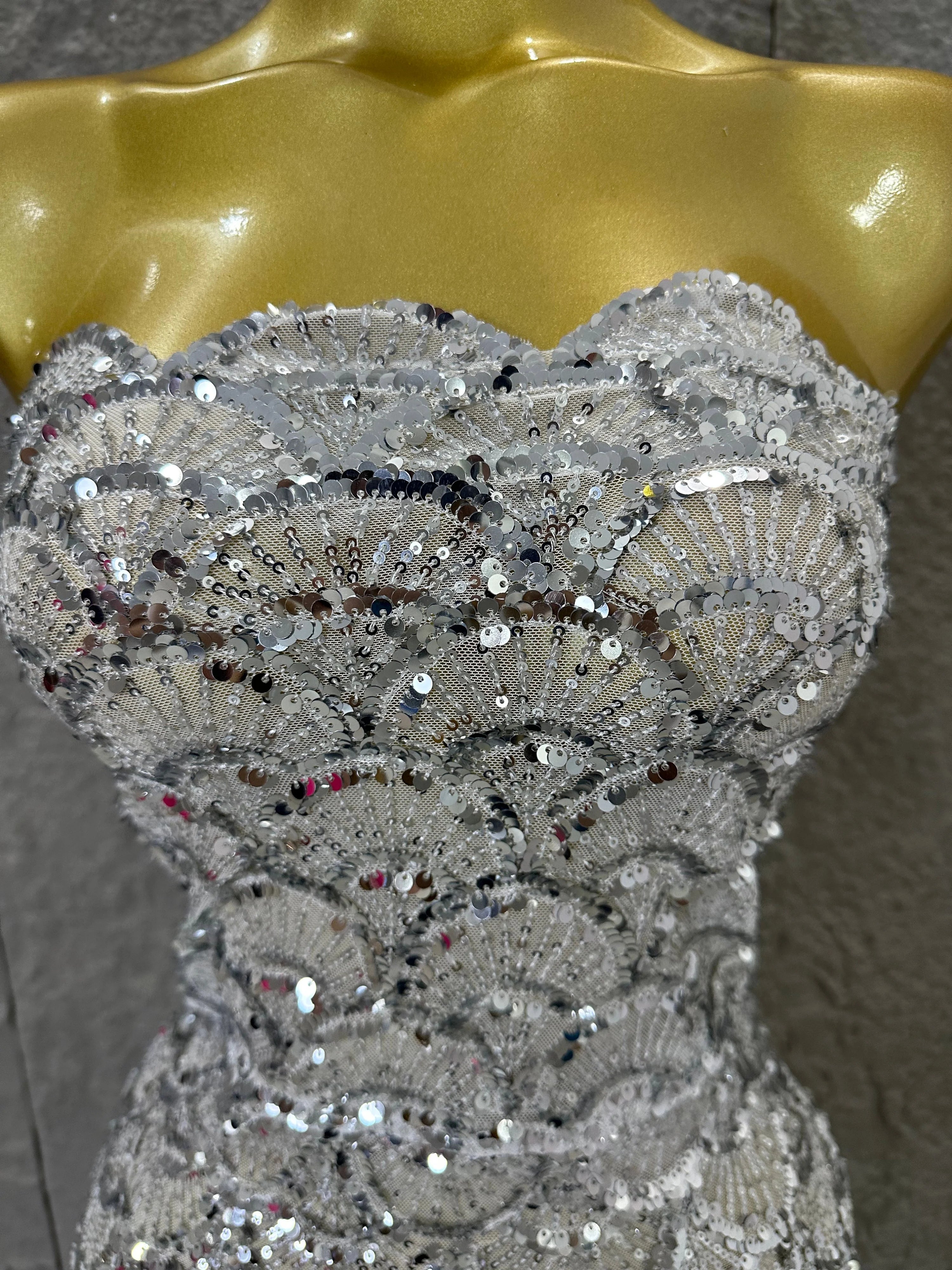 Elegant Silver Champagne Gold Strapless Mini Dress Women Sexy Sequin Form-Fitting Evening Party Nightclub Cocktail Party Costume
